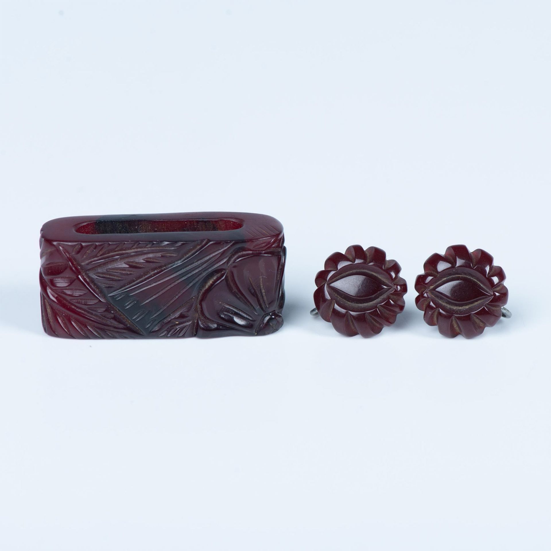 3pc Bakelite Earrings and Scarf Loop - Image 4 of 4