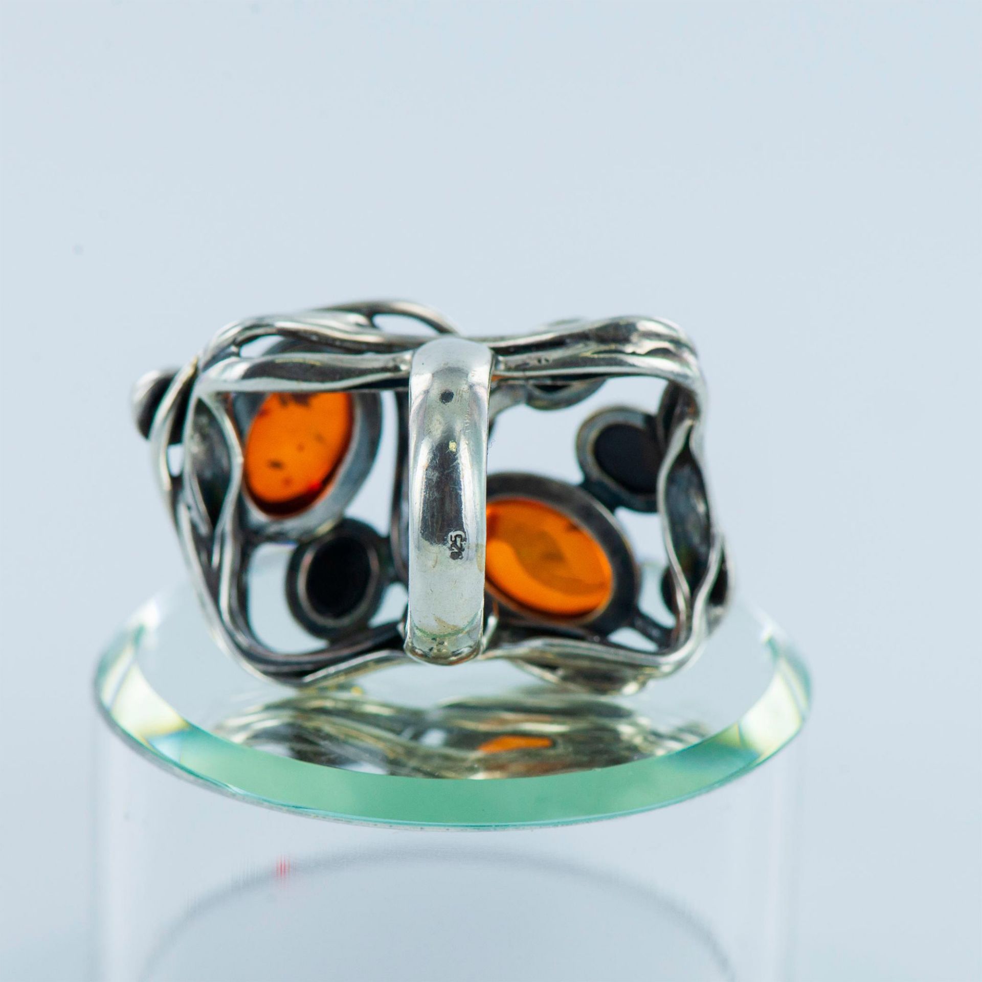 Sterling Silver and Honey Amber Ring - Image 7 of 10