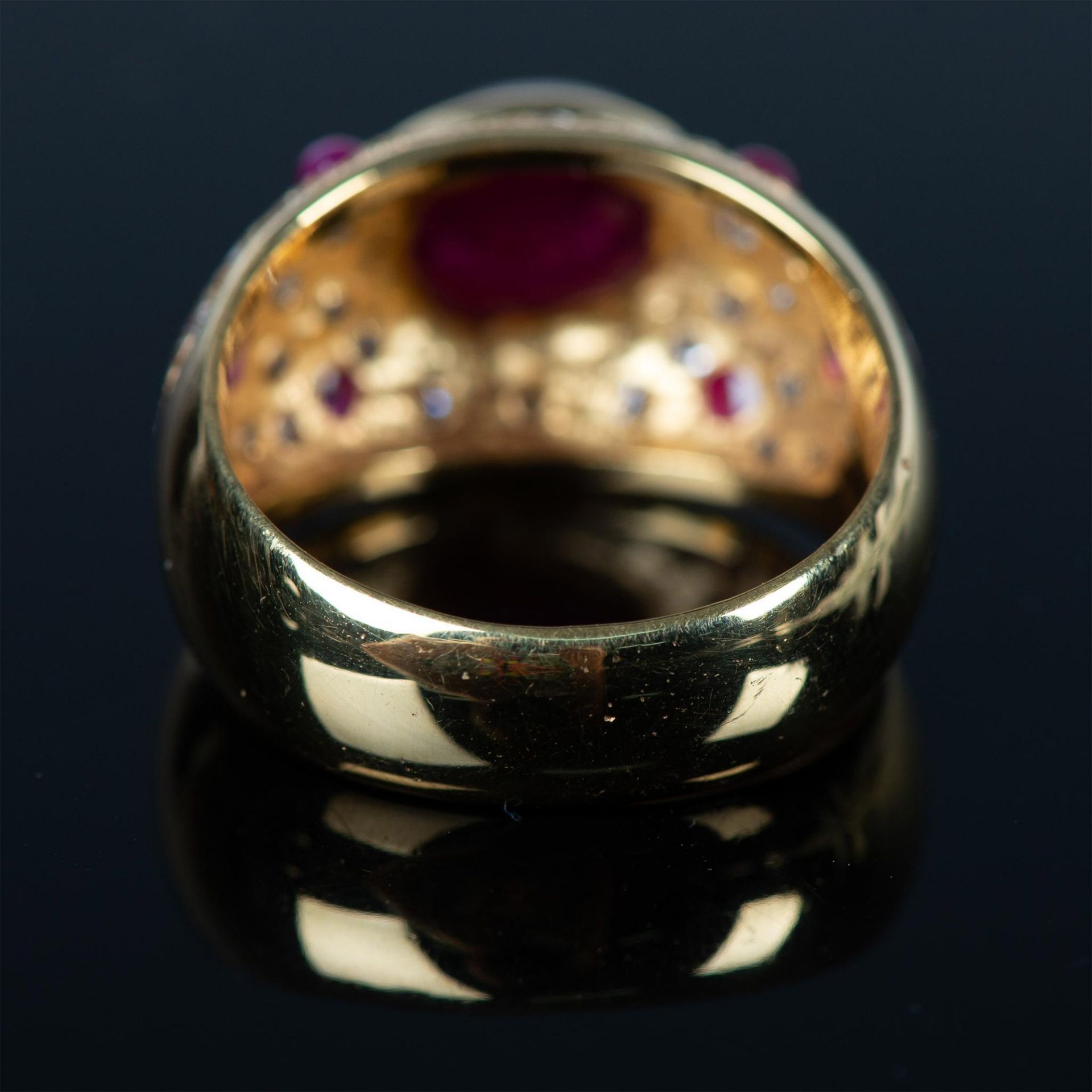 Exotic 18K Yellow Gold, 1.10ct Diamond, and 6ct Ruby Ring - Image 4 of 6