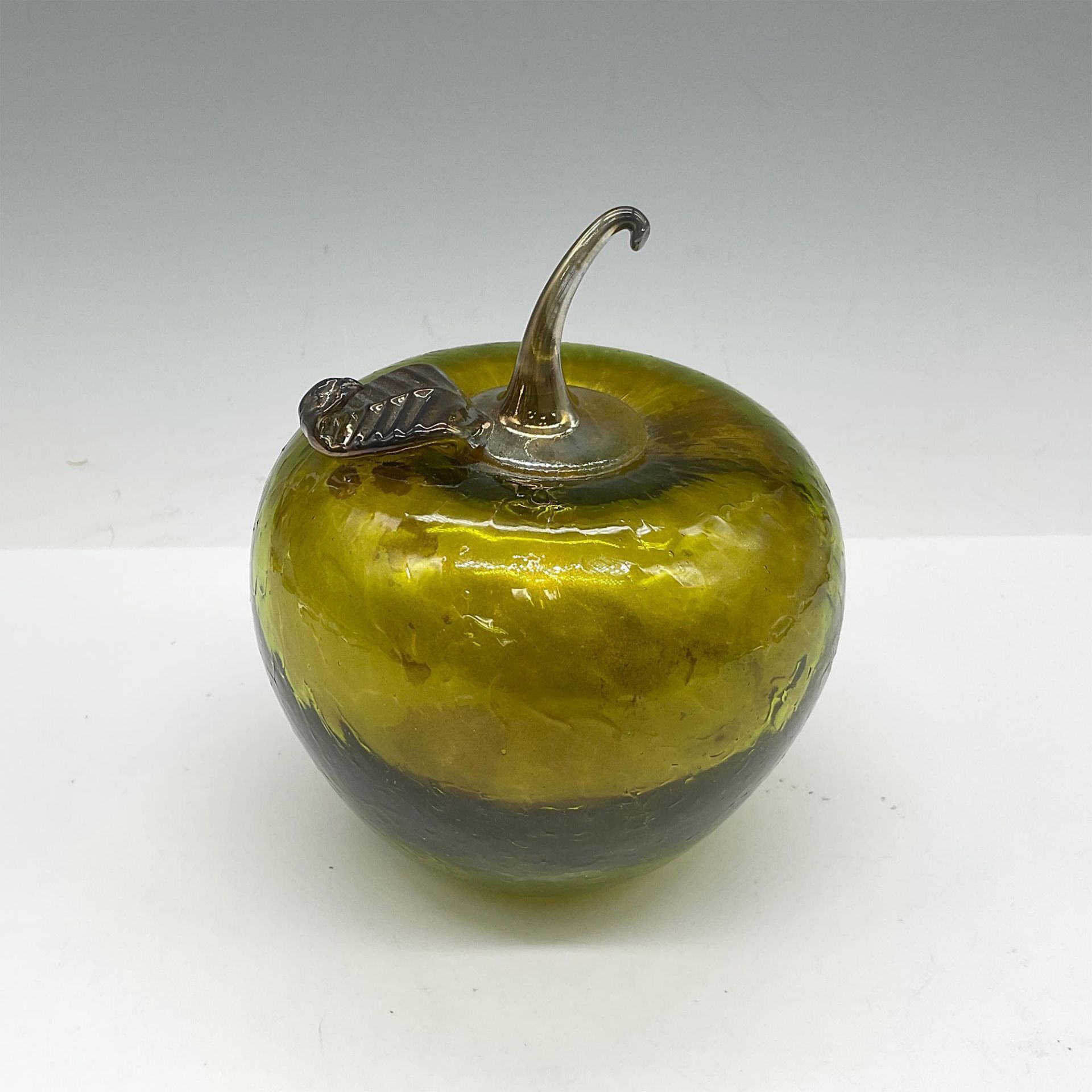 Jesse Kelly Hand Blown Crackle Glass Paperweight, Apple