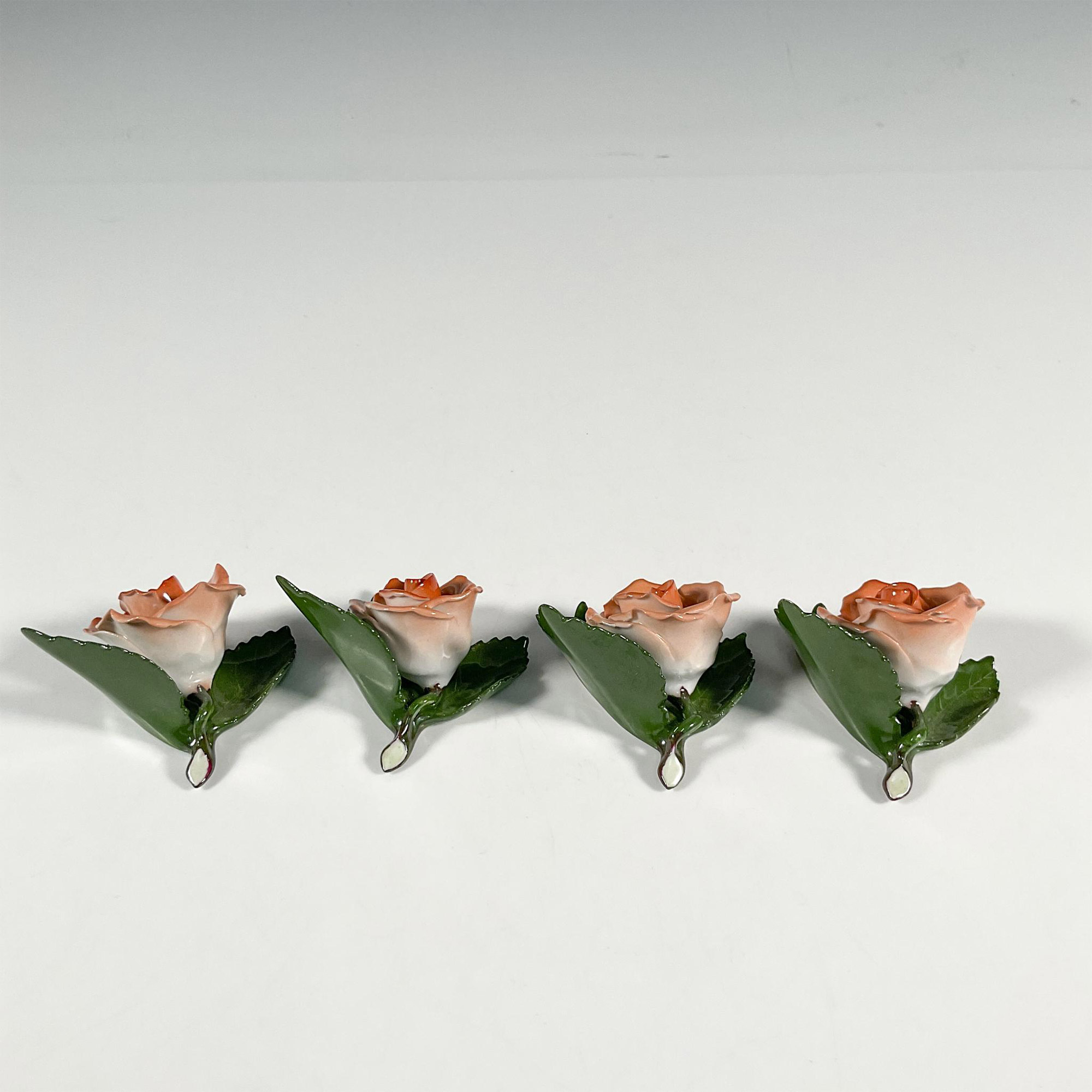 4pc Herend Porcelain Rose Figurines - Image 3 of 4
