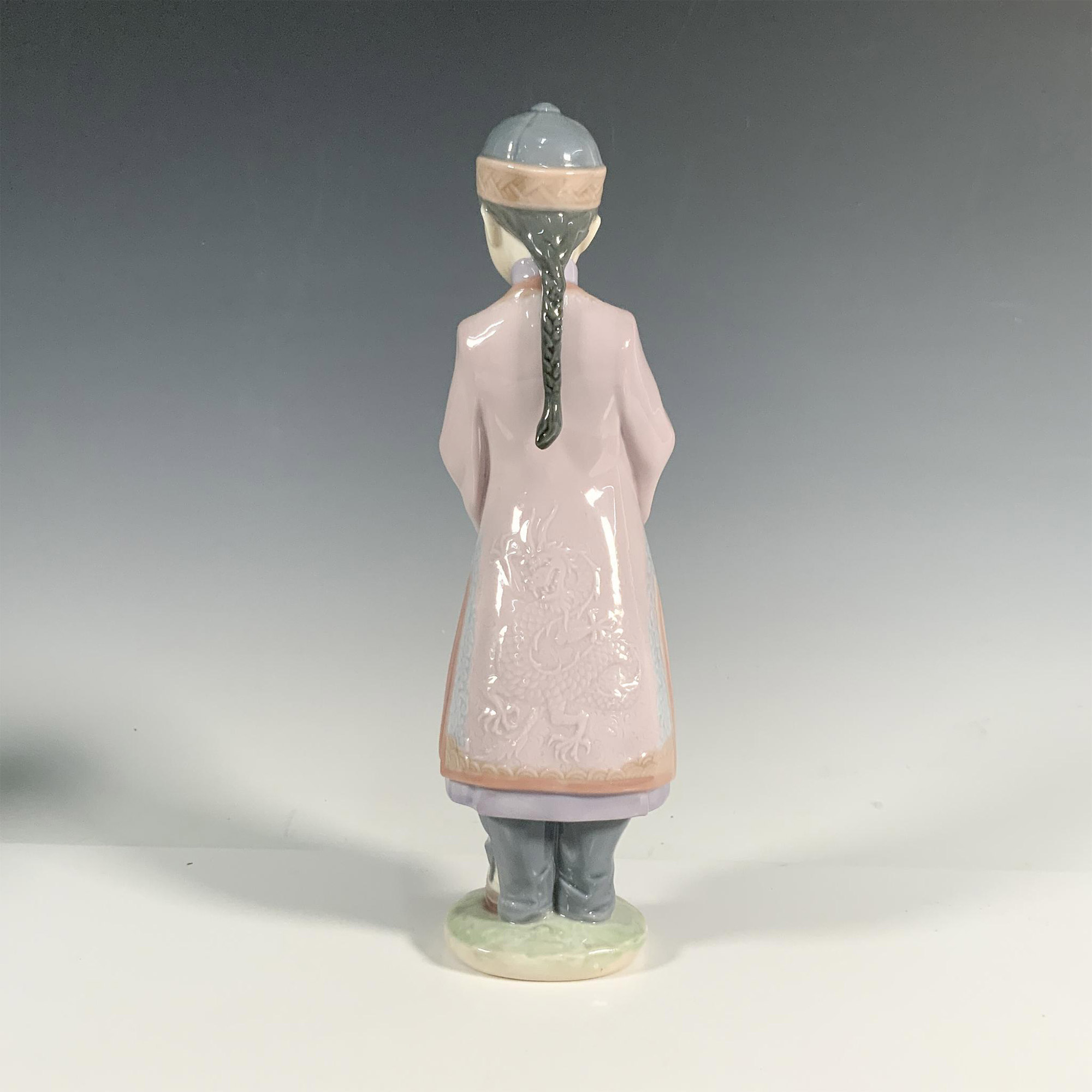 Asian Boy 1006188 - Lladro Porcelain Figurine - Image 2 of 4