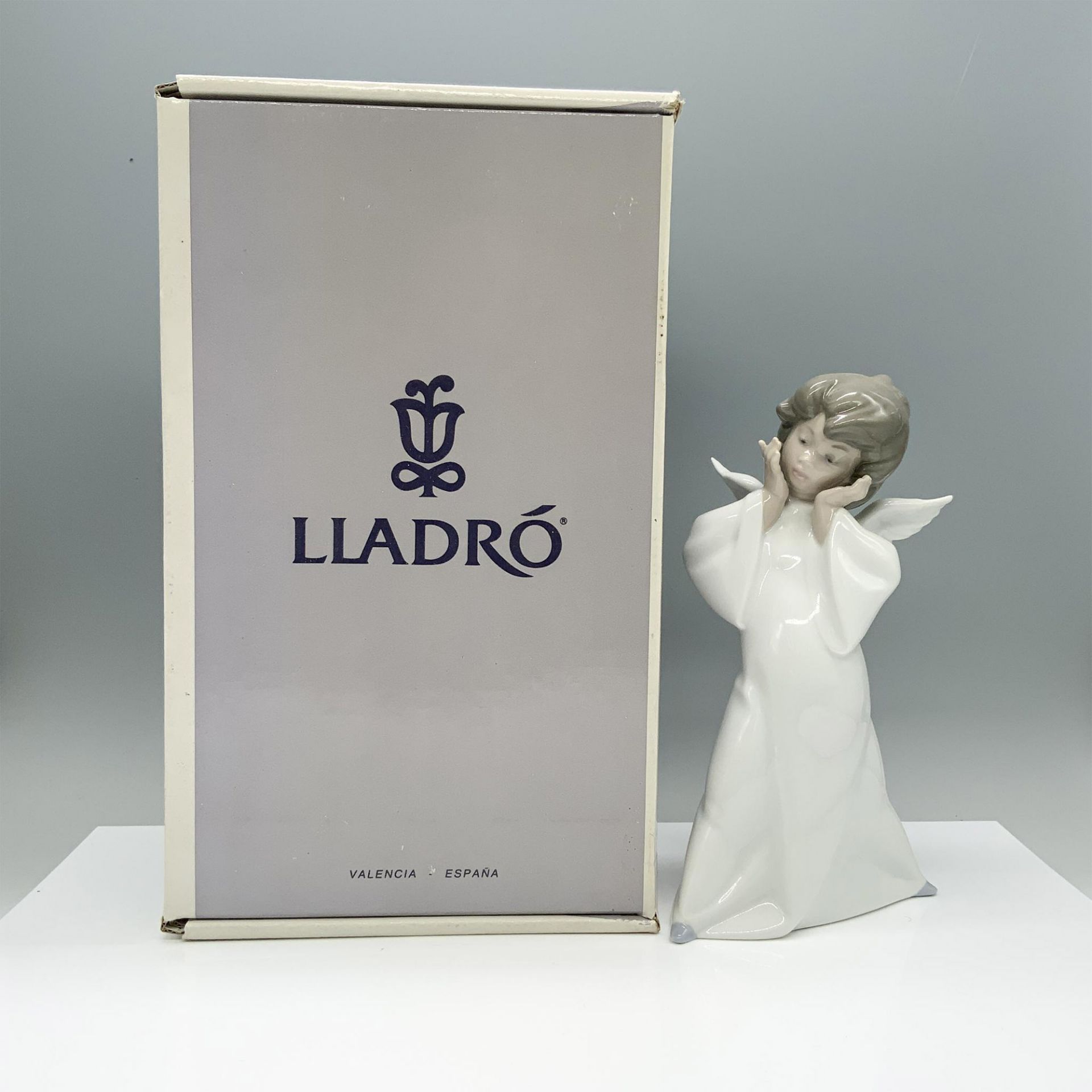 Puzzled Cherub 1004959 - Lladro Porcelain Figurine - Image 4 of 4