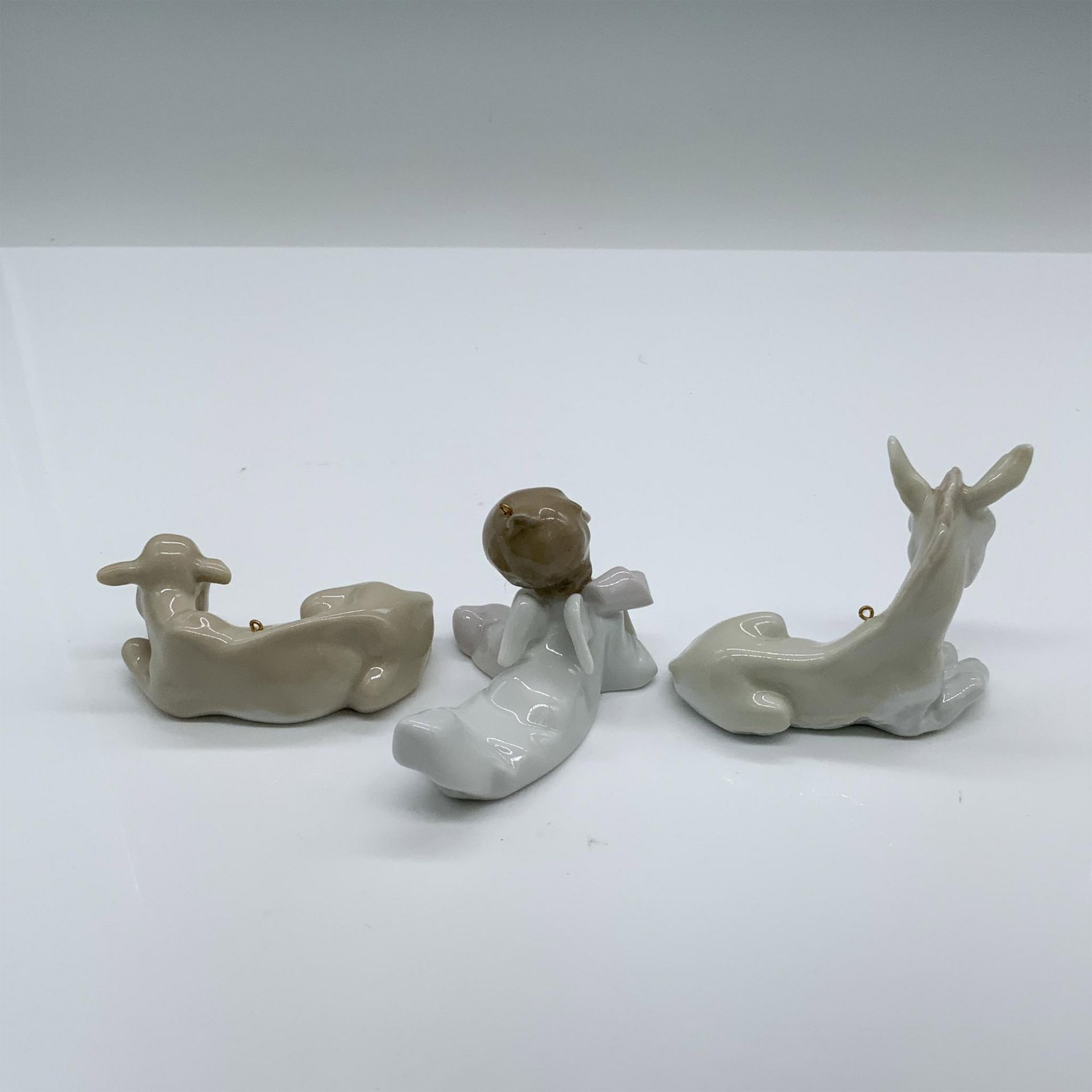 Lladro Porcelain Mini Figural Ornament Set 1006095 - Image 2 of 4