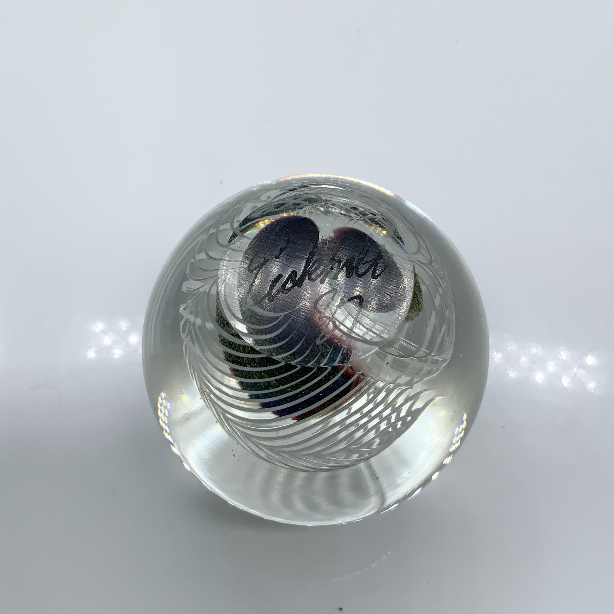 Robert Eickholt Iridescent Art Glass Paperweight, Signed - Image 5 of 5