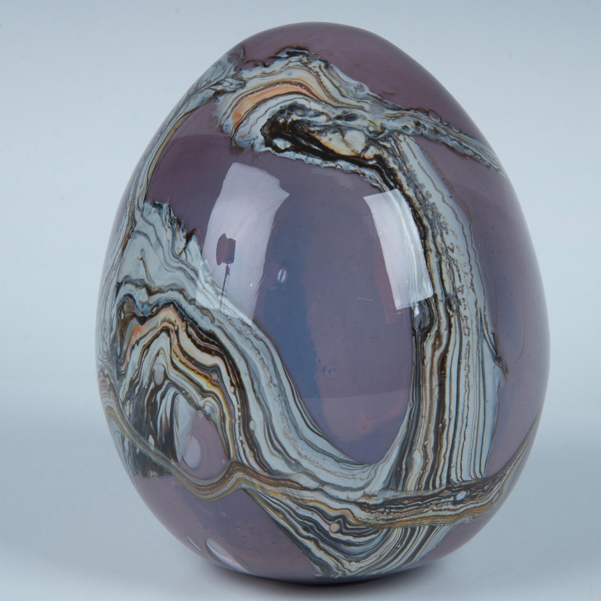 Art Glass Egg Paperweight - Bild 2 aus 5