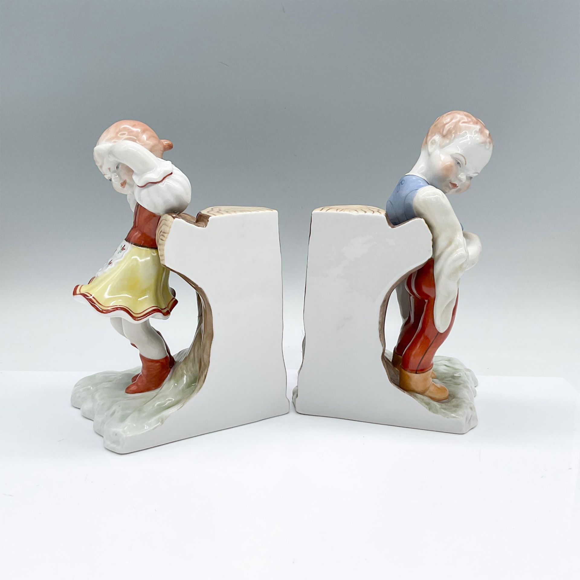 Pair of Herend Porcelain Girl and Boy Bookends - Image 3 of 4