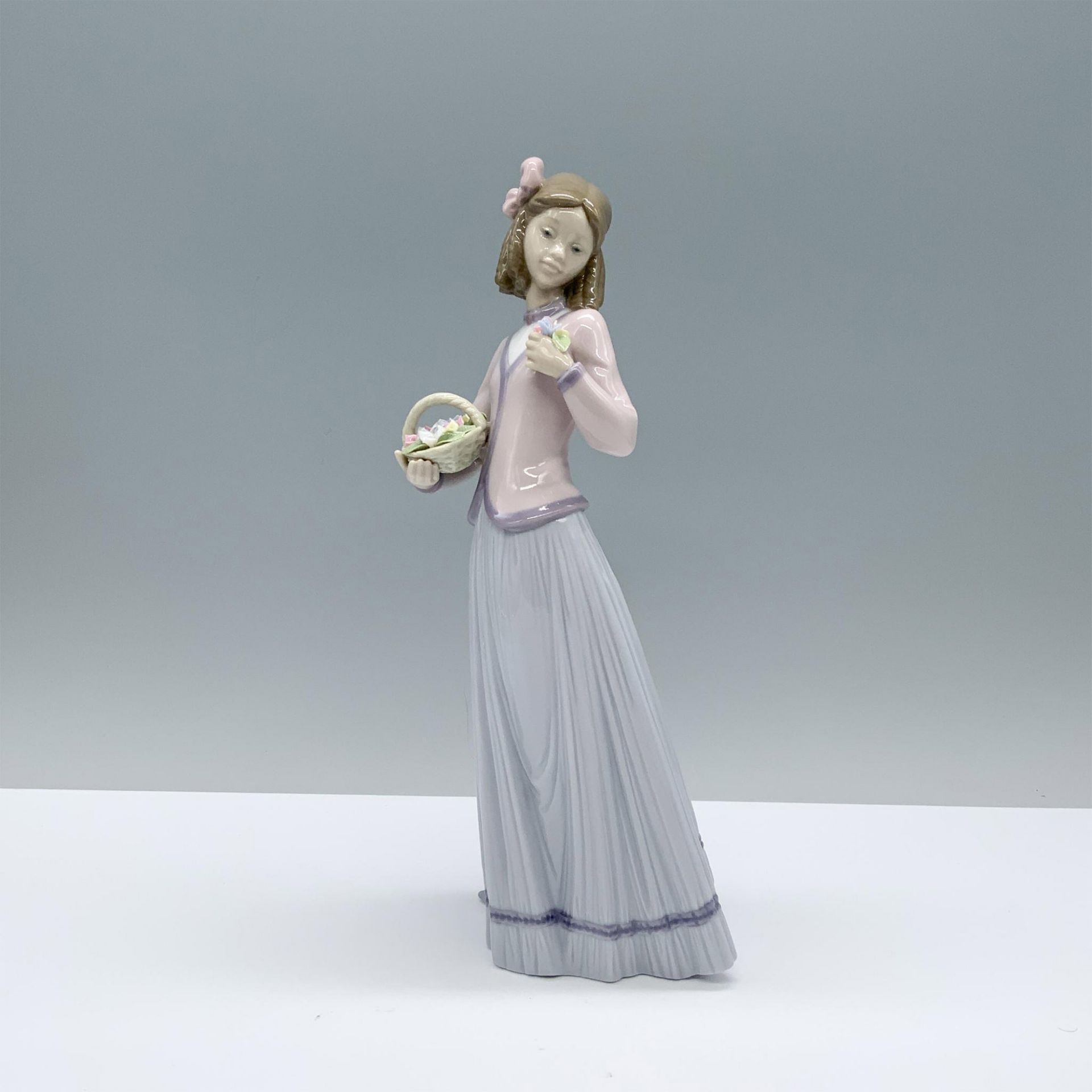 Innocence in Bloom 1007644 - Lladro Porcelain Figurine