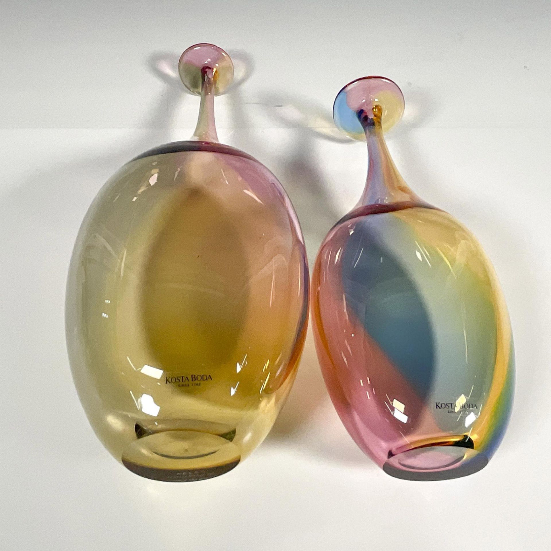 Pair of Kosta Boda Iridescent Fidji Vase - Image 3 of 4