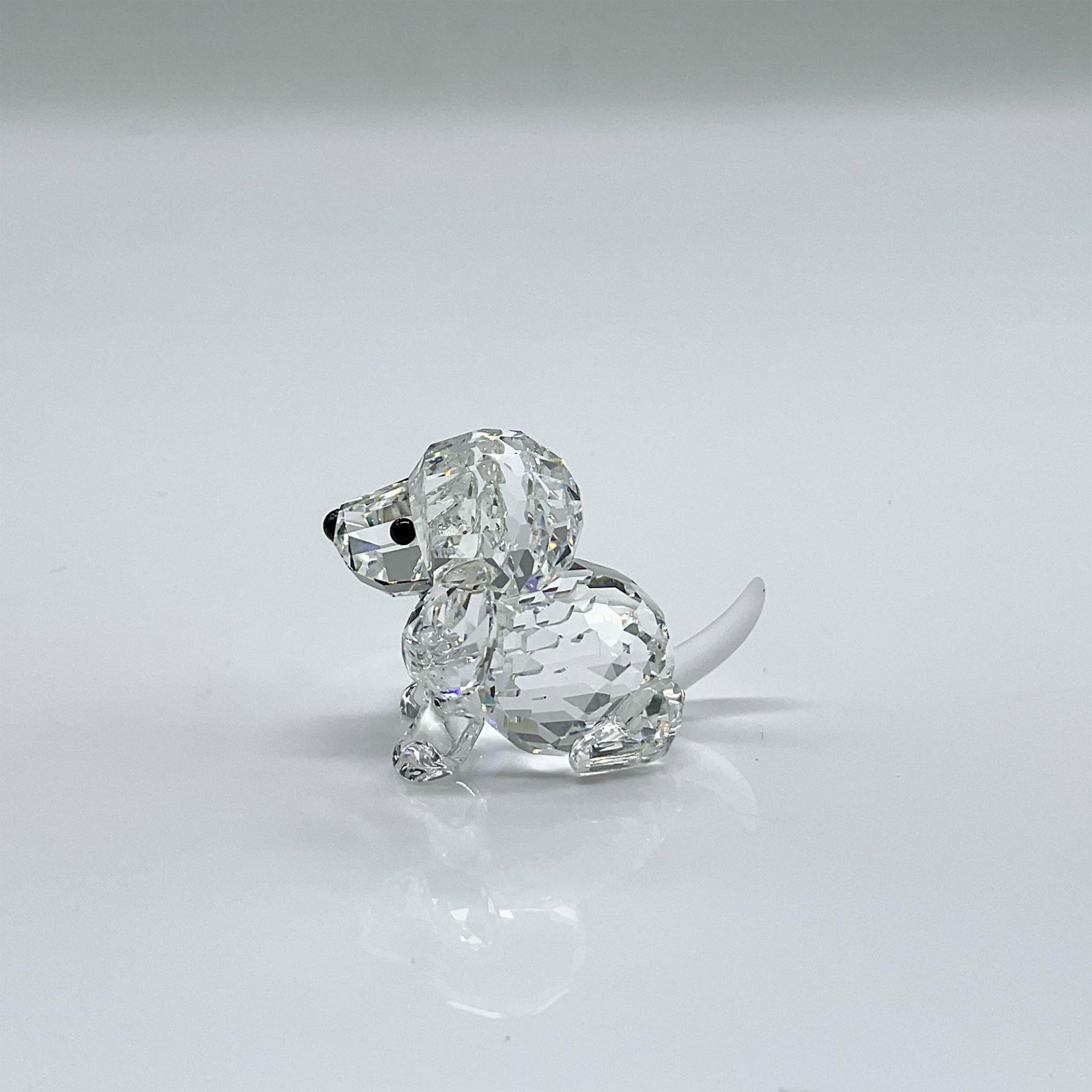 Swarovski Crystal Figurine, Beagle Puppy Sitting - Image 2 of 4