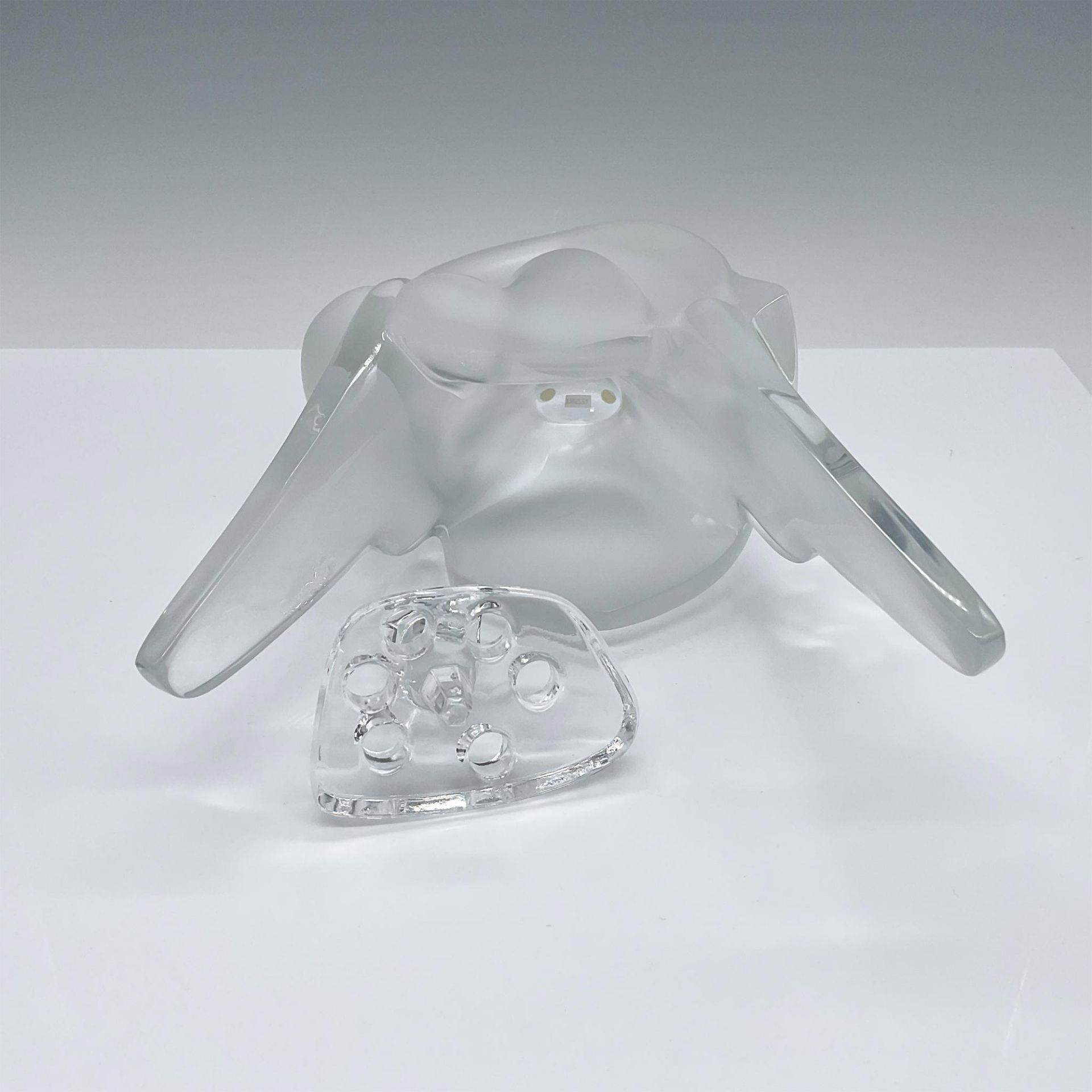 Lalique Crystal Flower Vase with Frog, Dove Pair, Sylvie - Image 3 of 4