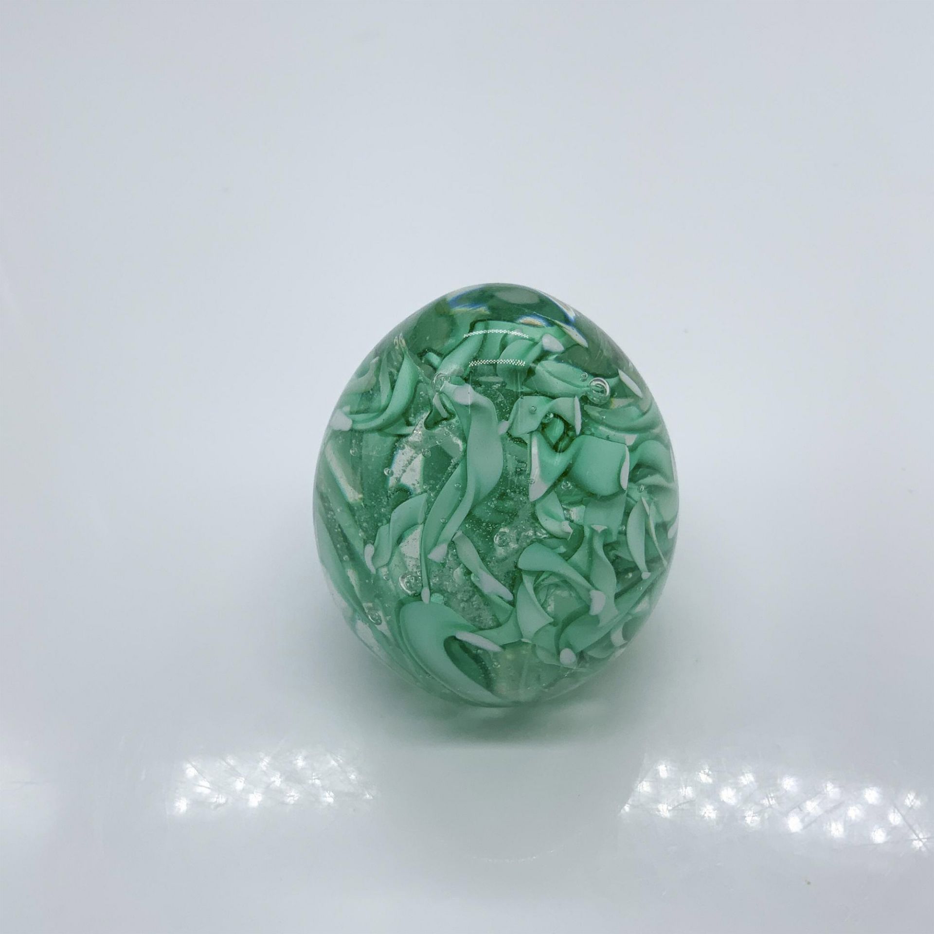 Murano Glass Turquoise Swirl Egg Paperweight, Signed - Image 3 of 4