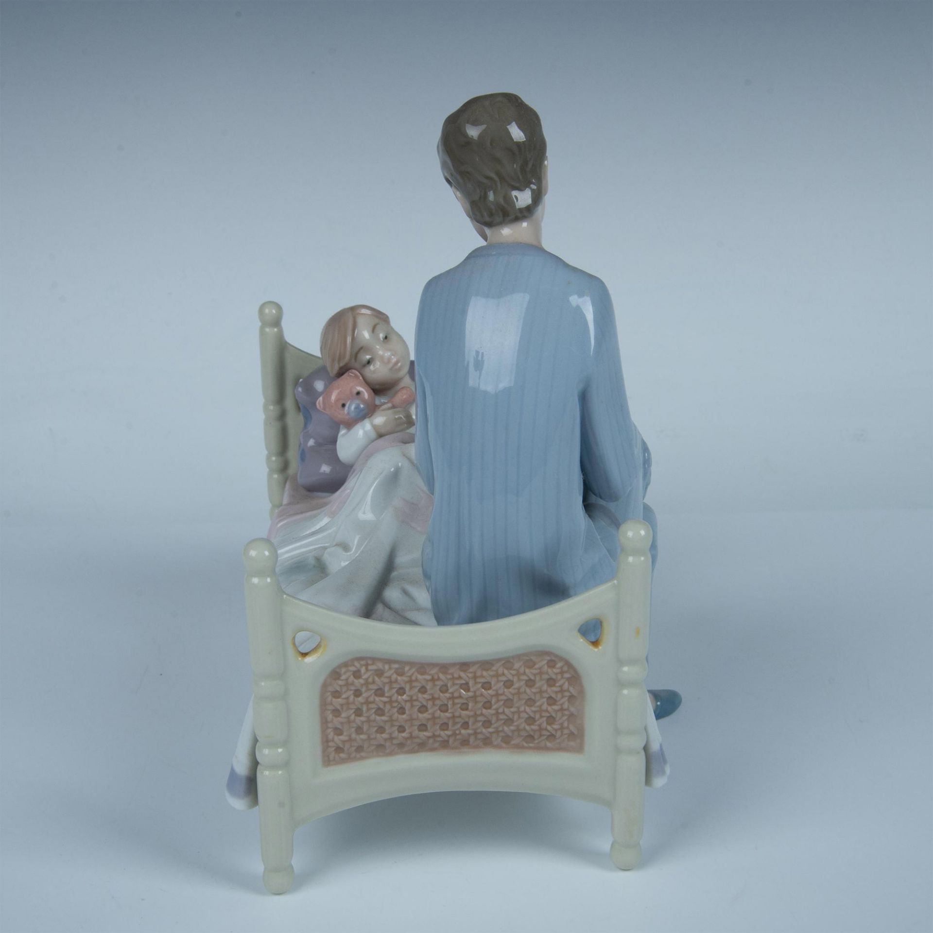 Just One More 1005899 - Lladro Porcelain Figurine - Image 5 of 9