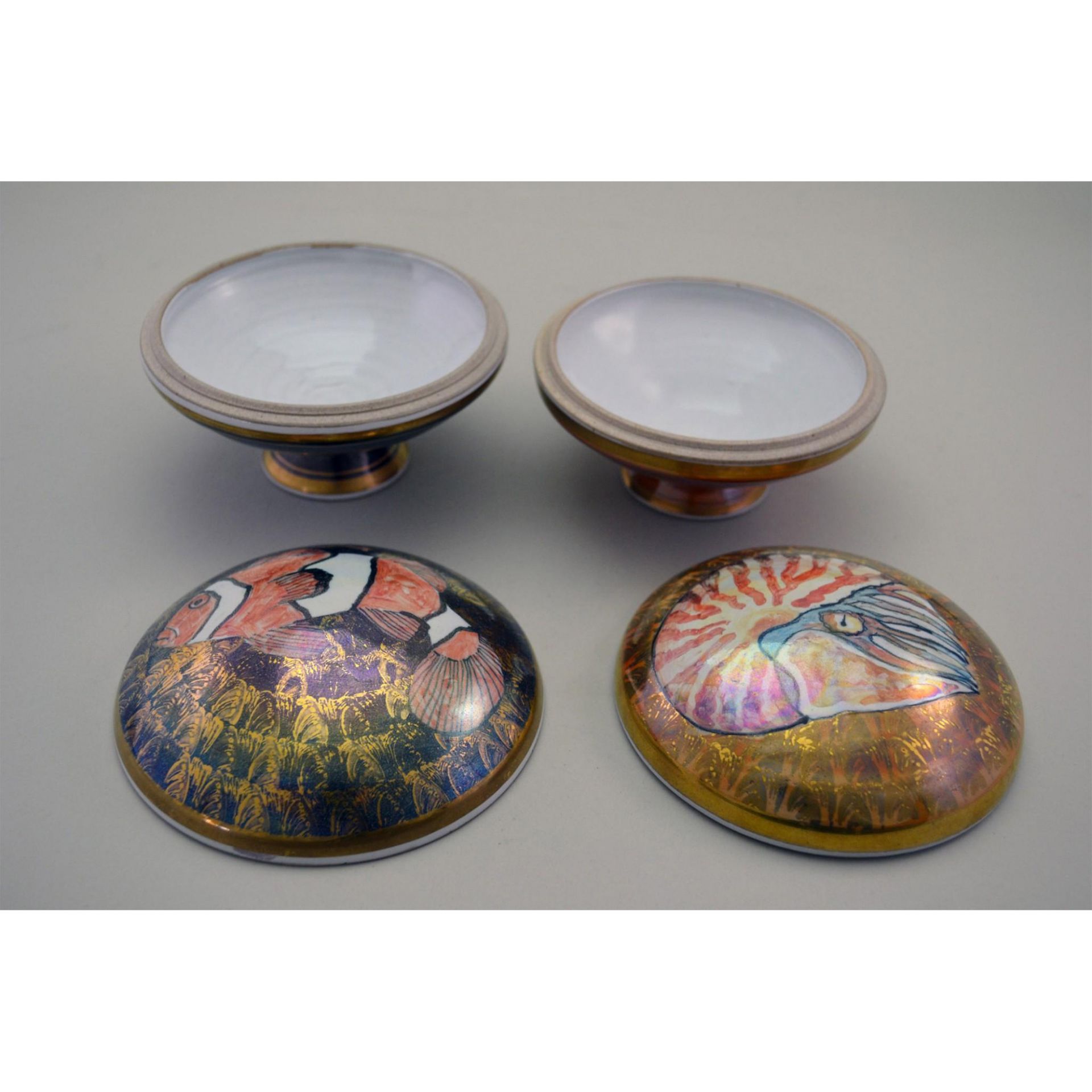 Hawkins Pottery Nautical Shell And Tropical Clownfish Covered Trinket Boxes, 2 Pcs - Image 7 of 7