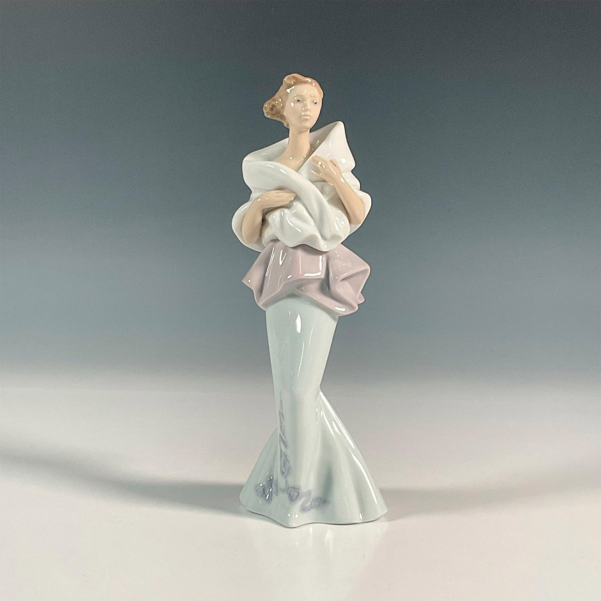 A Night Out 1006594 - Lladro Porcelain Figurine - Image 3 of 5