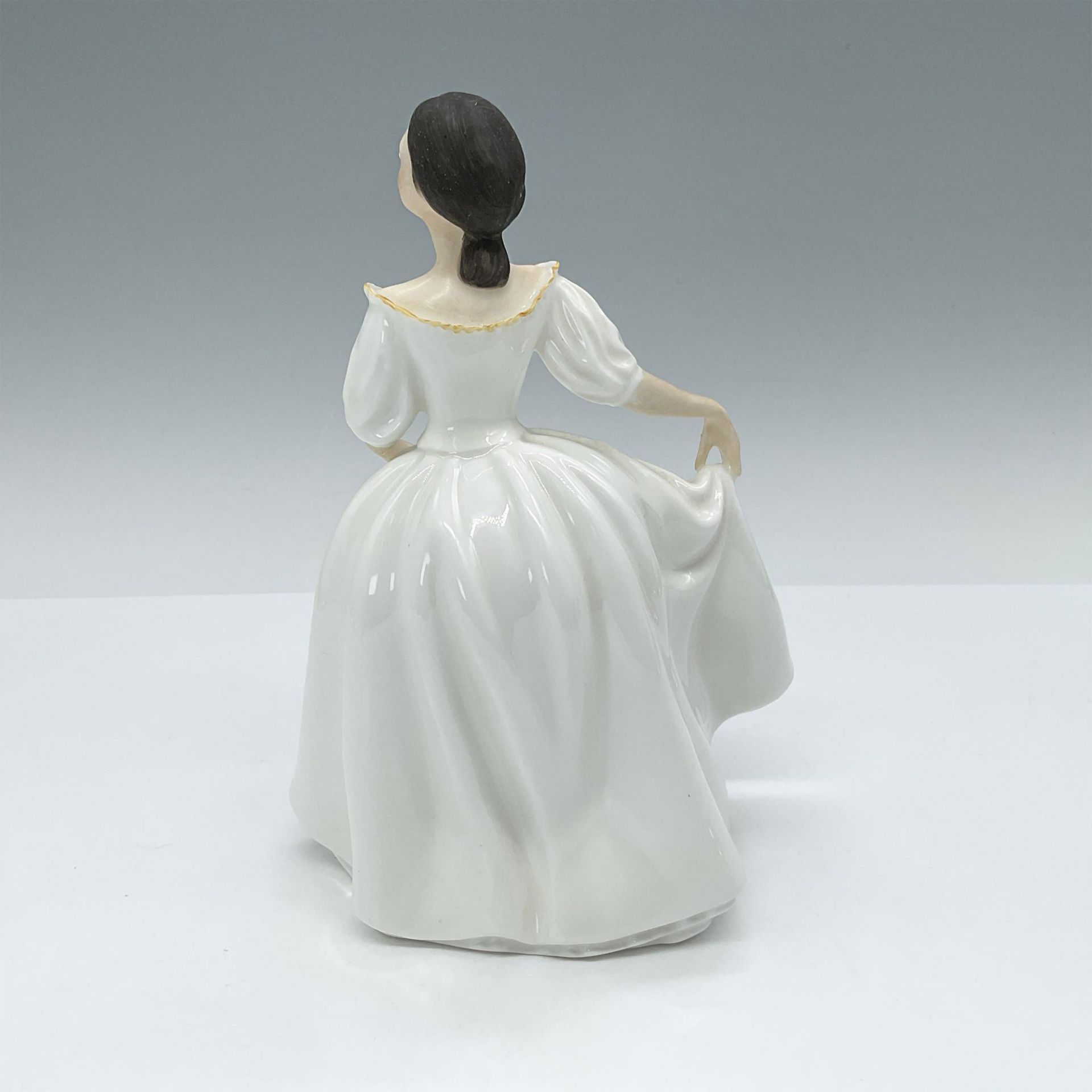 Donna - HN2939 - Royal Doulton Figurine - Bild 2 aus 3