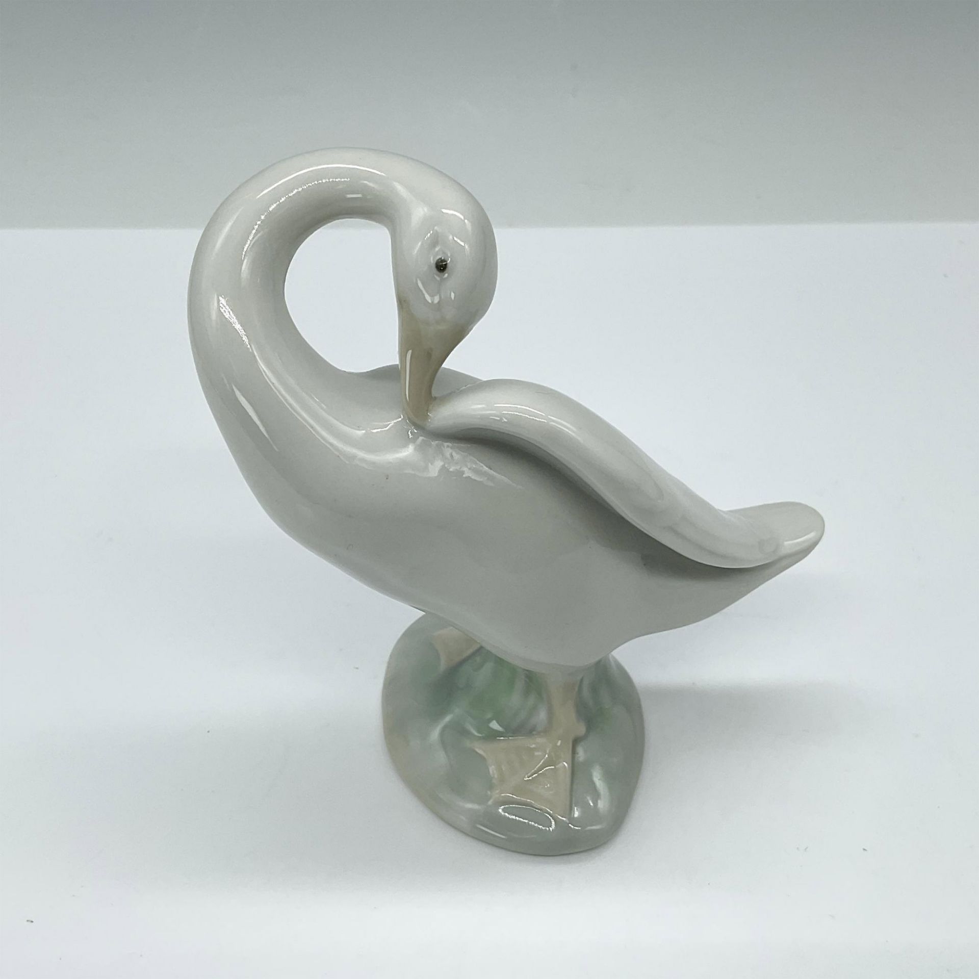 Little Duck 1004553 - Lladro Porcelain Figurine
