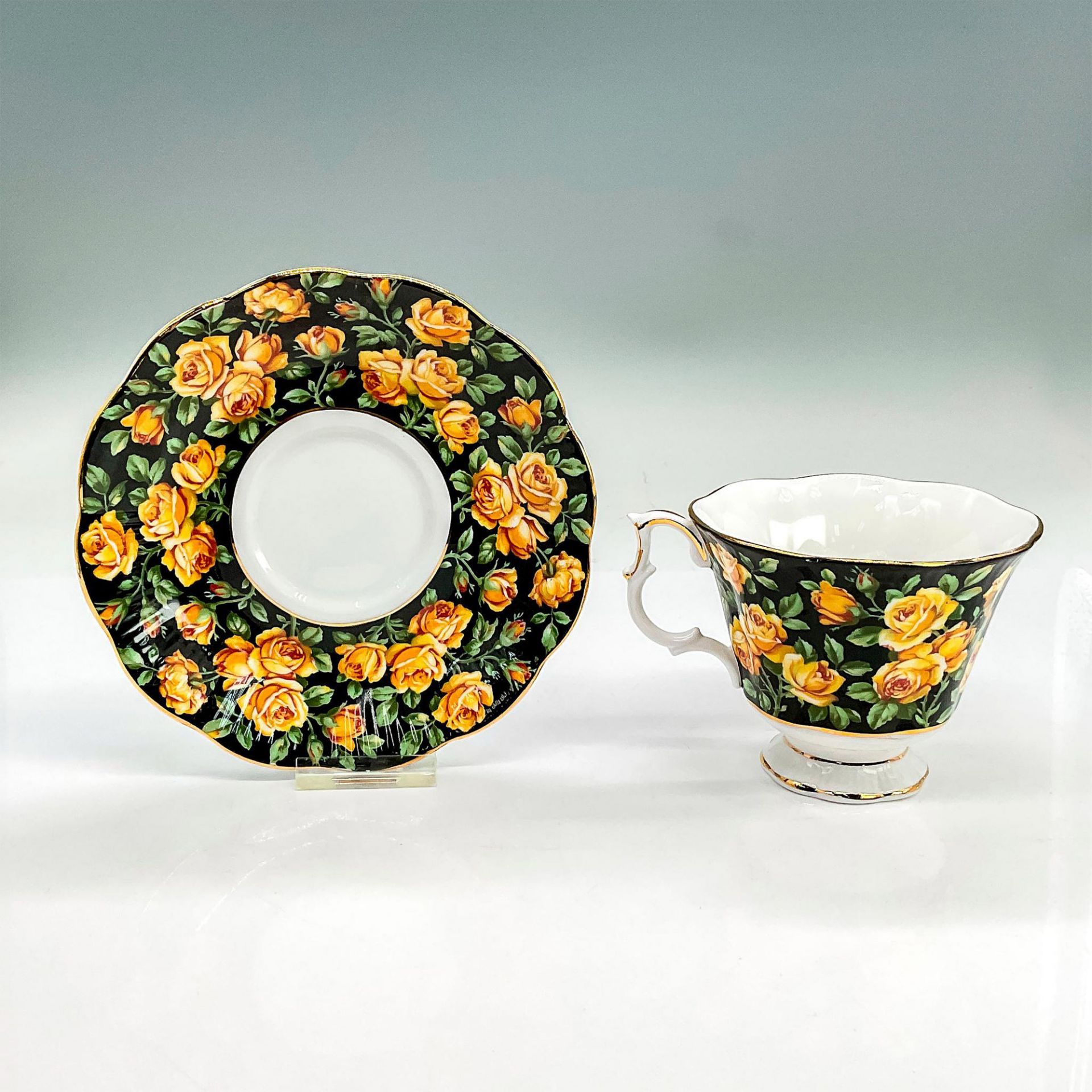 2pc Royal Albert Cup and Saucer, Chatsworth - Image 2 of 3