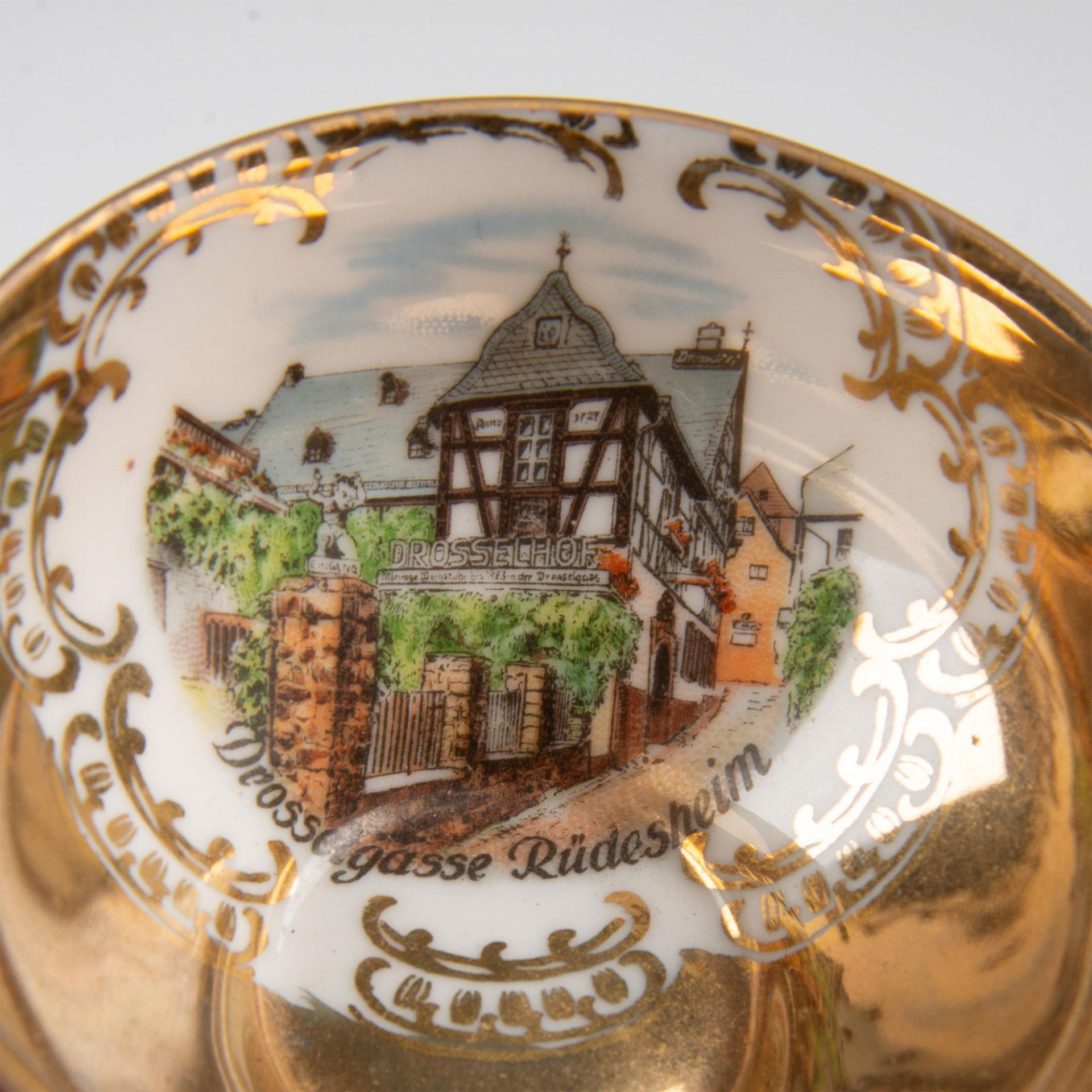 12pc Bavaria German Town Motif Teacup and Saucer Set - Image 9 of 9