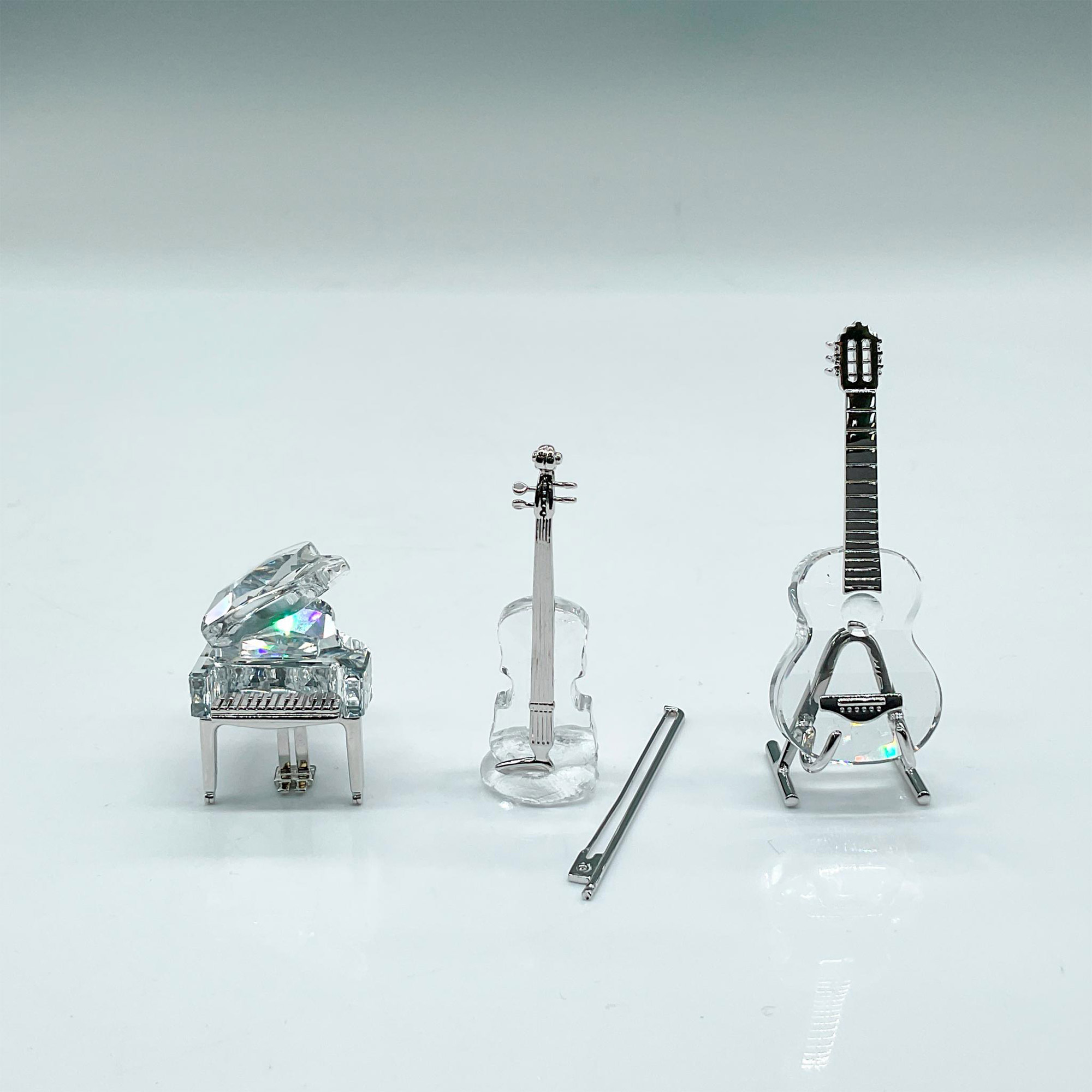 4pc Swarovski Crystal Figurines, Musical Instruments + Pin - Image 2 of 6