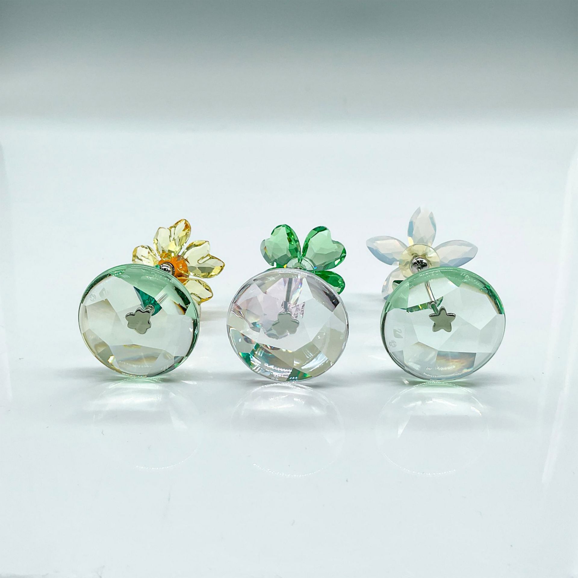 3 Swarovski Crystal Figurines, Rocking Flowers Liv/Eve/Jess - Image 3 of 4