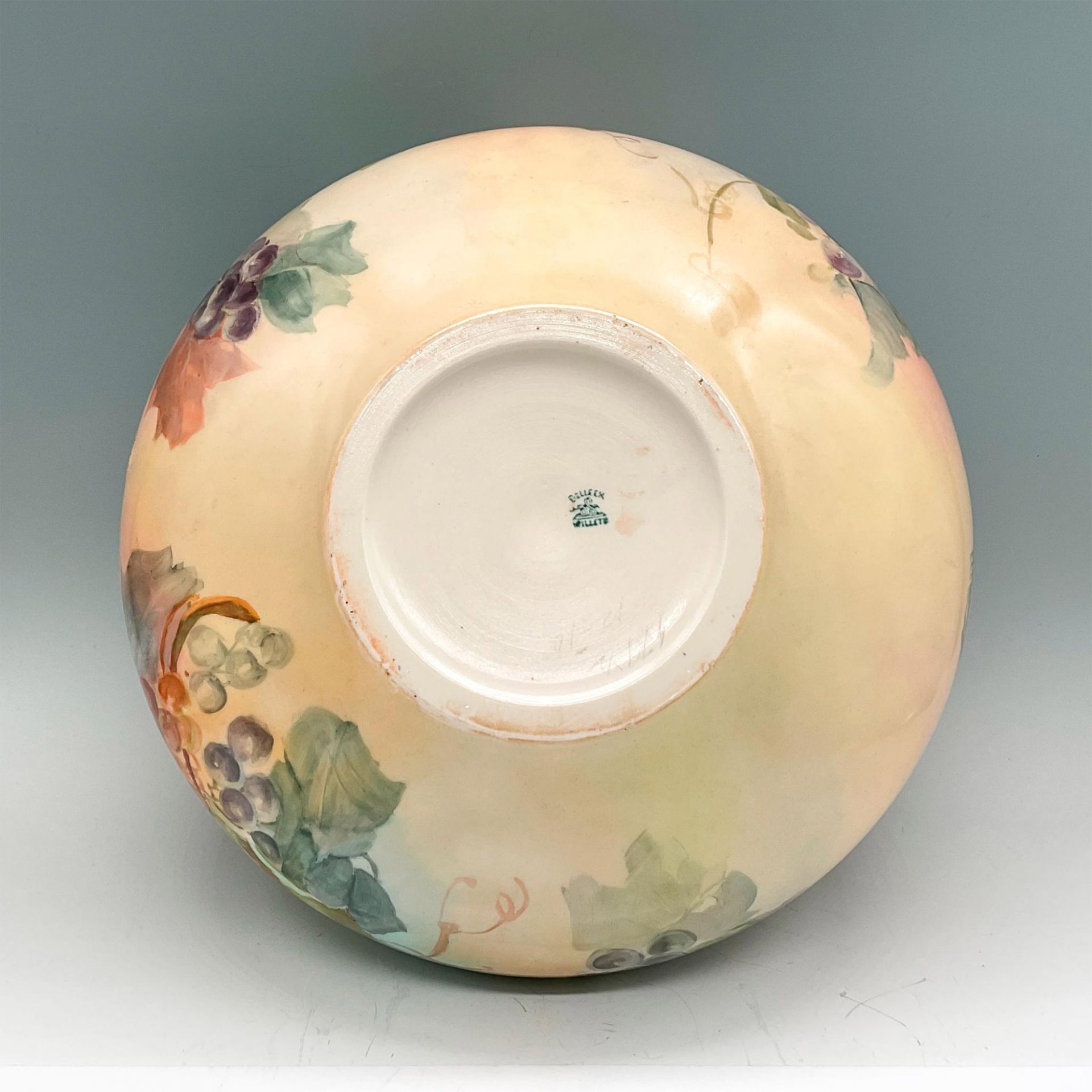 Belleek Willets Large Porcelain Bowl, Grapes - Image 3 of 3