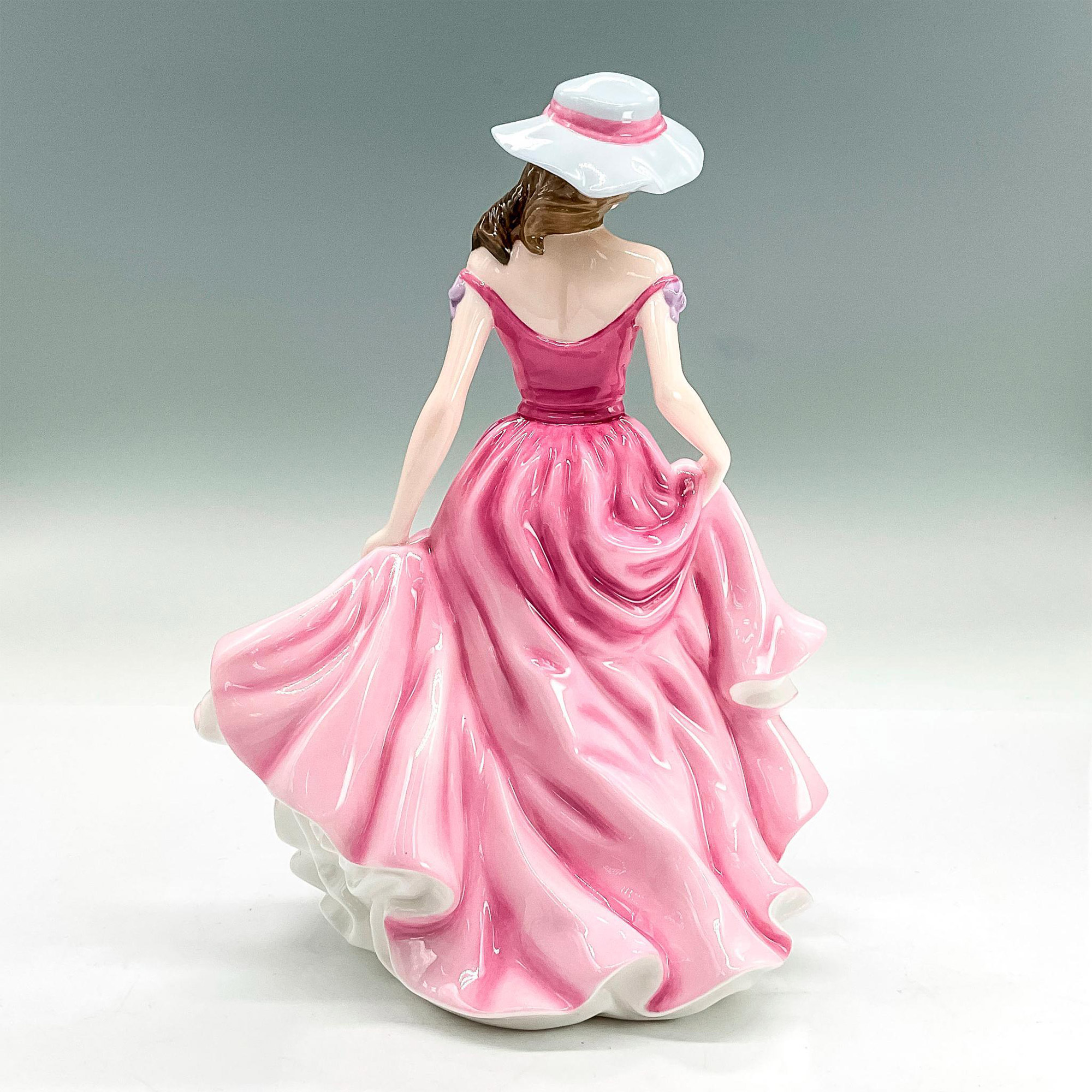 Especially For You - HN4746 - Royal Doulton Figurine - Image 2 of 3