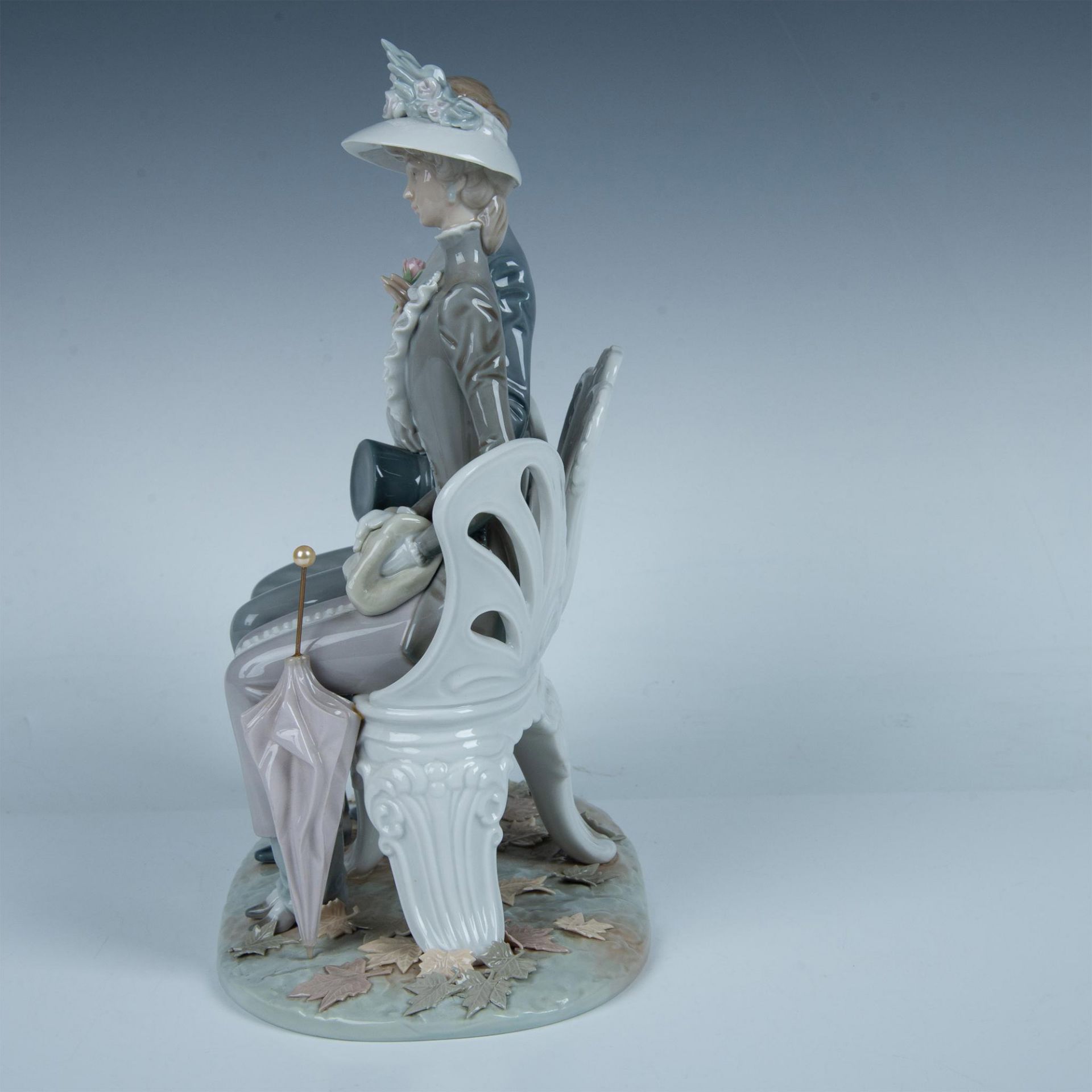 Lovers In The Park 1001274 - Lladro Porcelain Figurine - Image 6 of 9