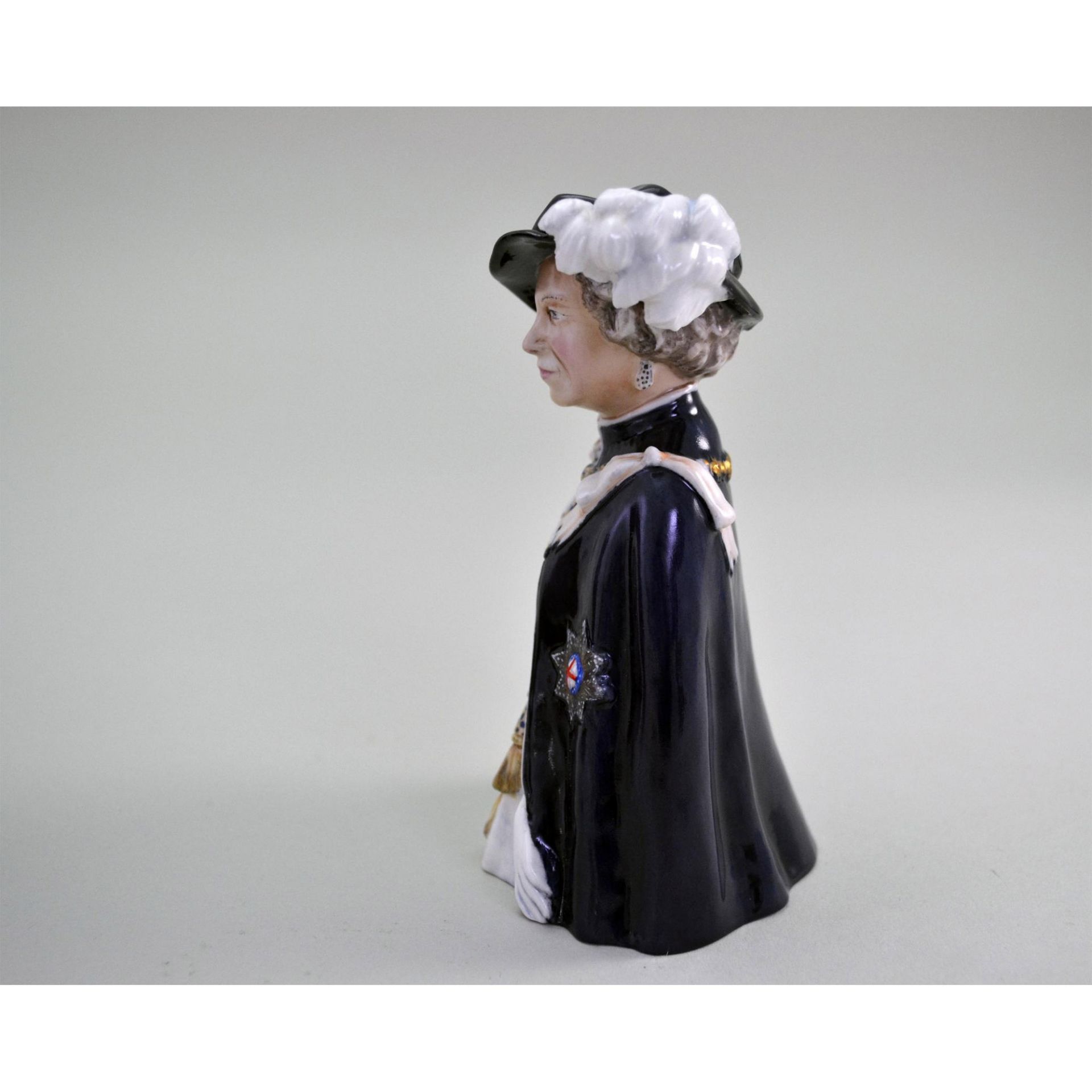 Bronte' Porcelain H.M.Queen Elizabeth Ii Golden Jubilee Candle Extinguisher - Bild 2 aus 6