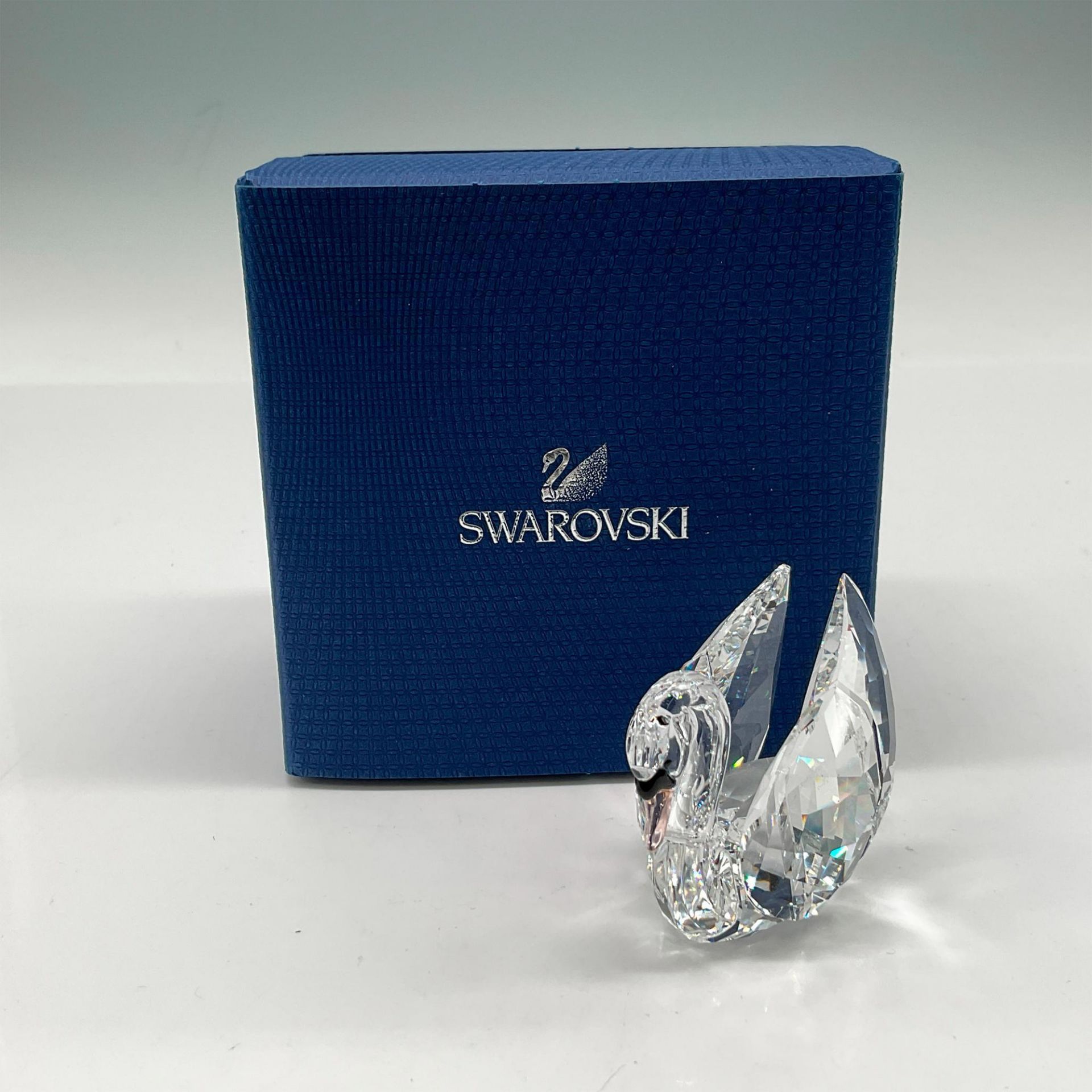 Swarovski Crystal Figurine, Medium Swan - Image 4 of 4