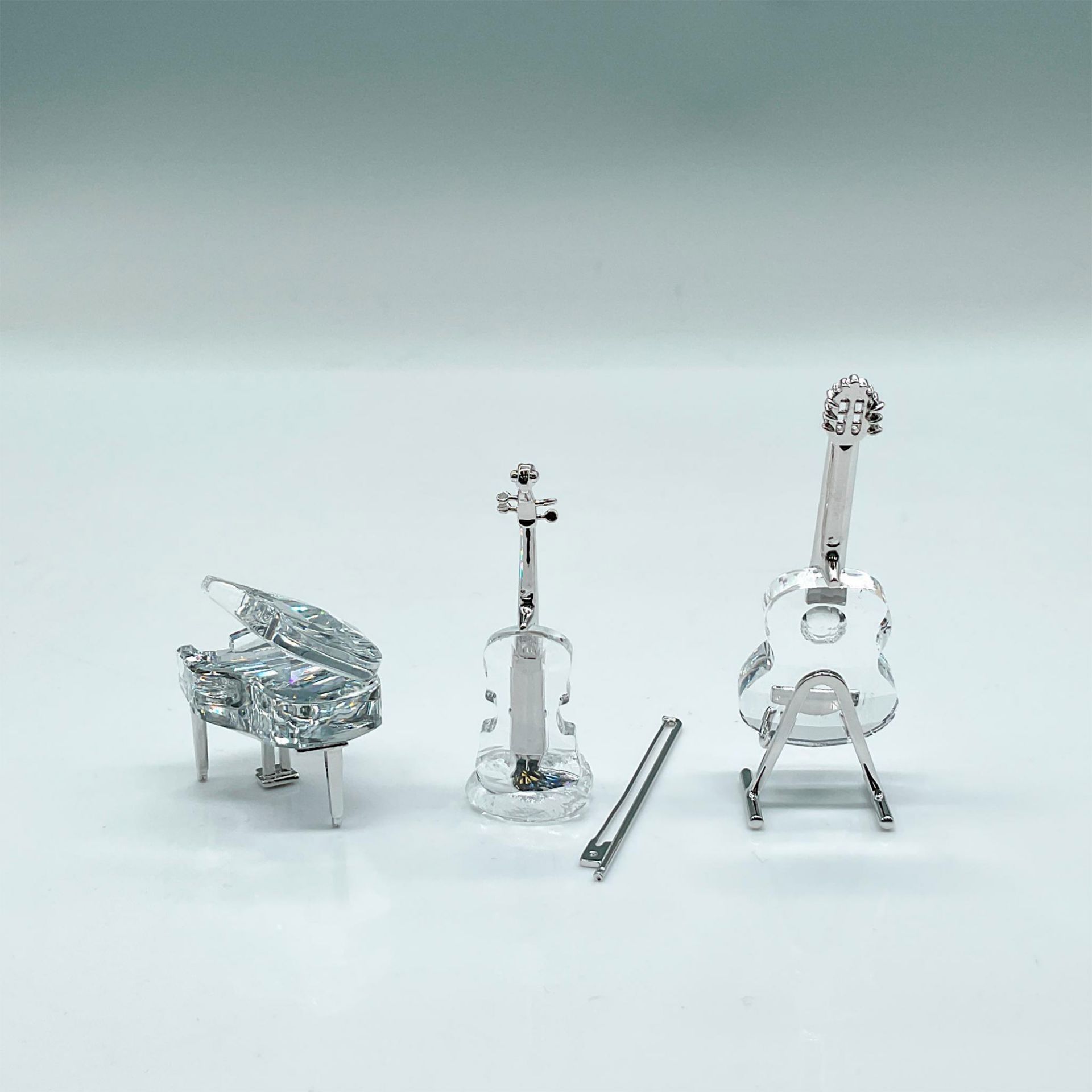 4pc Swarovski Crystal Figurines, Musical Instruments + Pin - Image 3 of 6