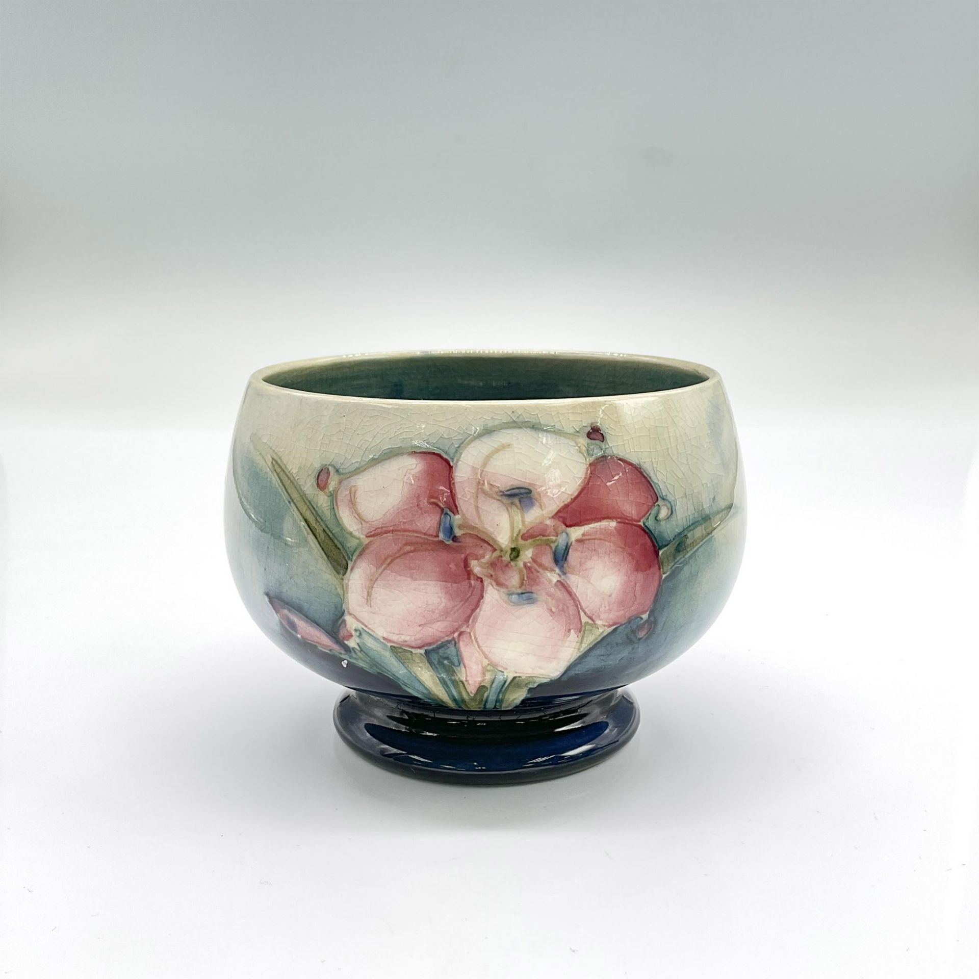 William Moorcroft Footed Bowl, Flowers - Bild 2 aus 2