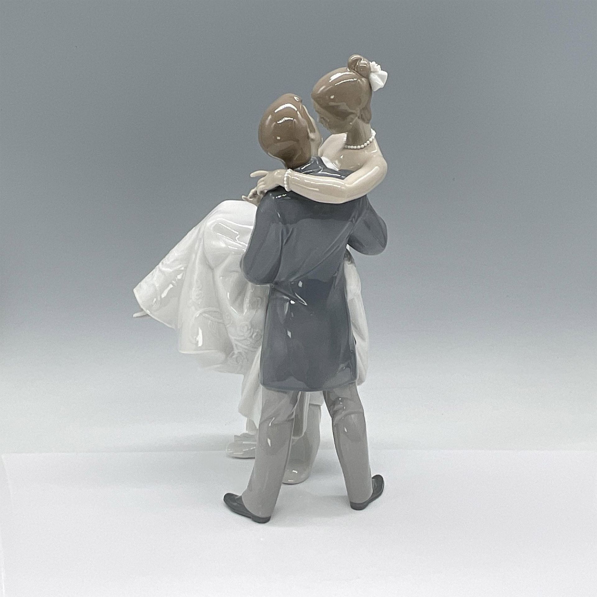 The Happiest Day 1008029 - Lladro Porcelain Figurine - Bild 2 aus 3