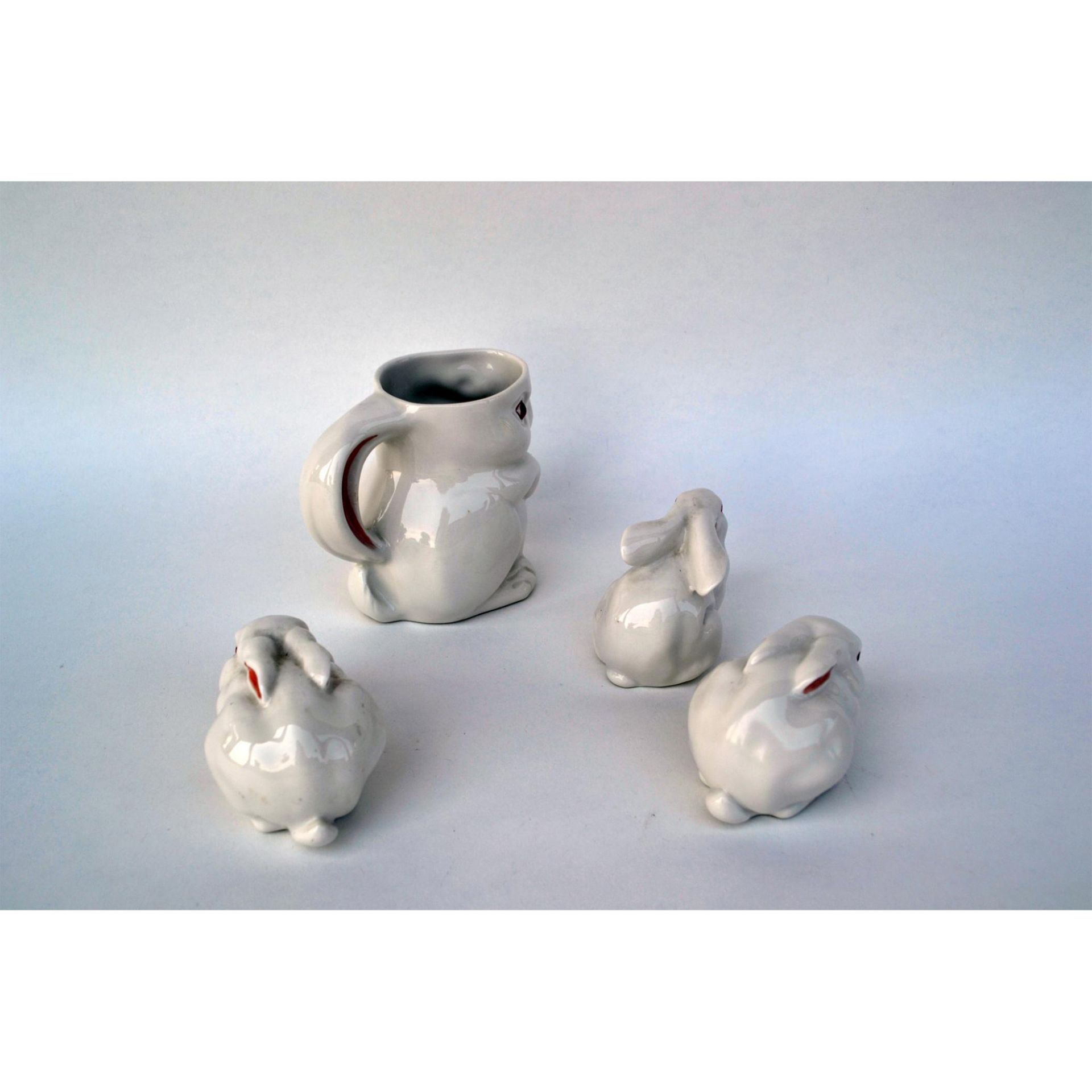 Boehm Porcelain Bunny Milk Mug, Rare And Three Early Male And Female Sitting Rabbits, 4 Pcs, 1954 - Bild 3 aus 5