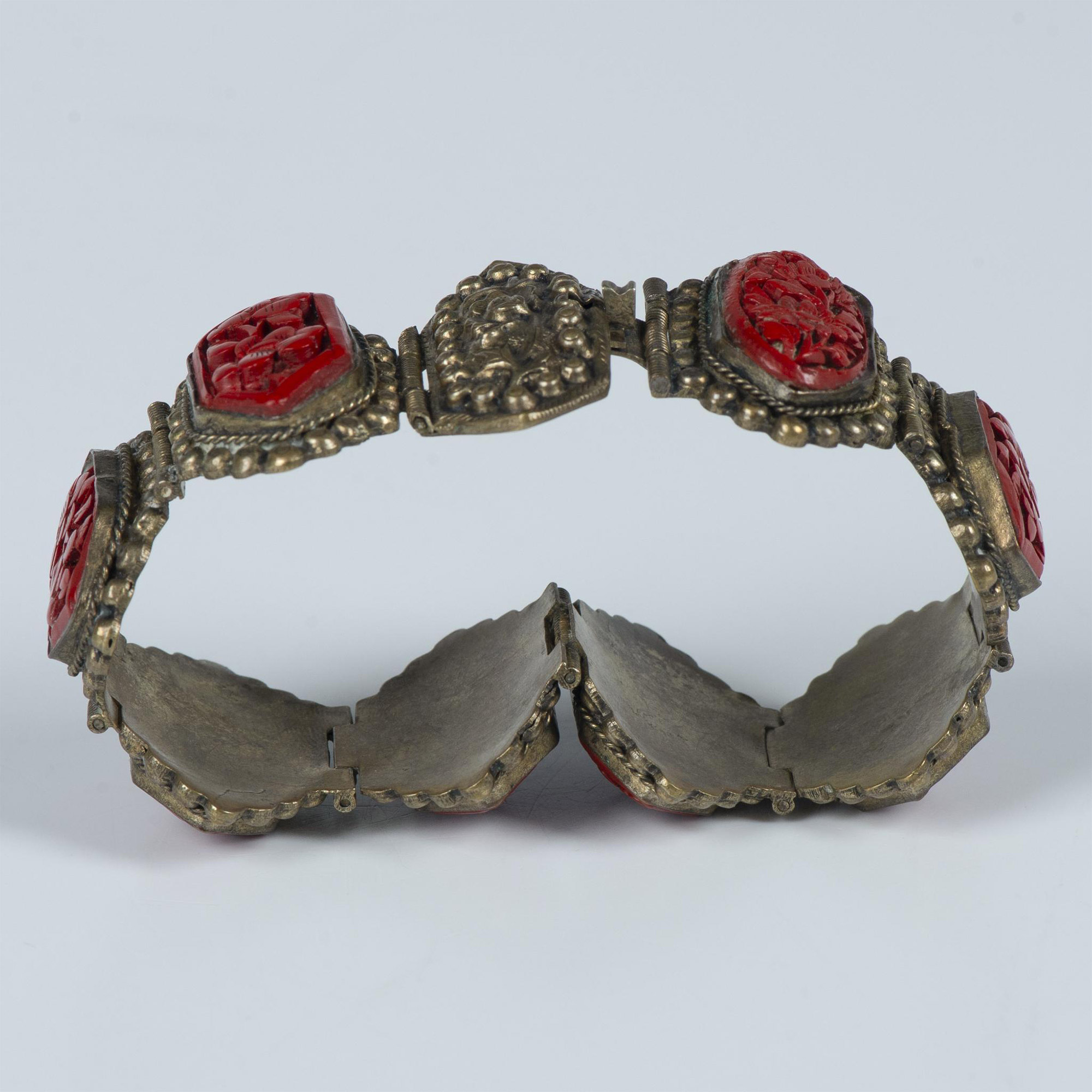 Vintage Chinese Ornately Carved Floral Cinnabar Bracelet - Image 5 of 6