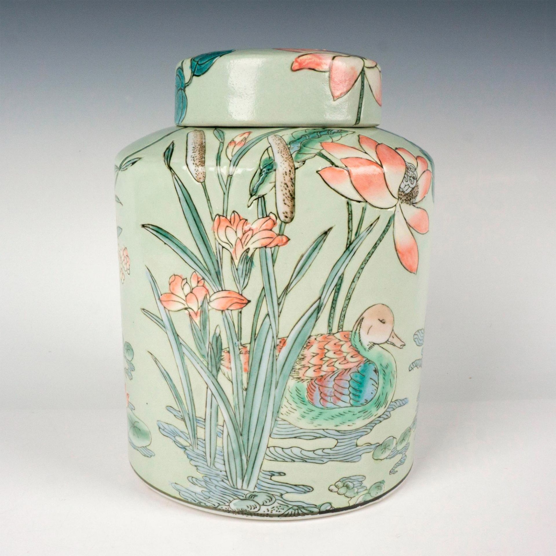 Chinese Porcelain Celadon Enamel Painted Duck Jar with Lid - Image 2 of 3