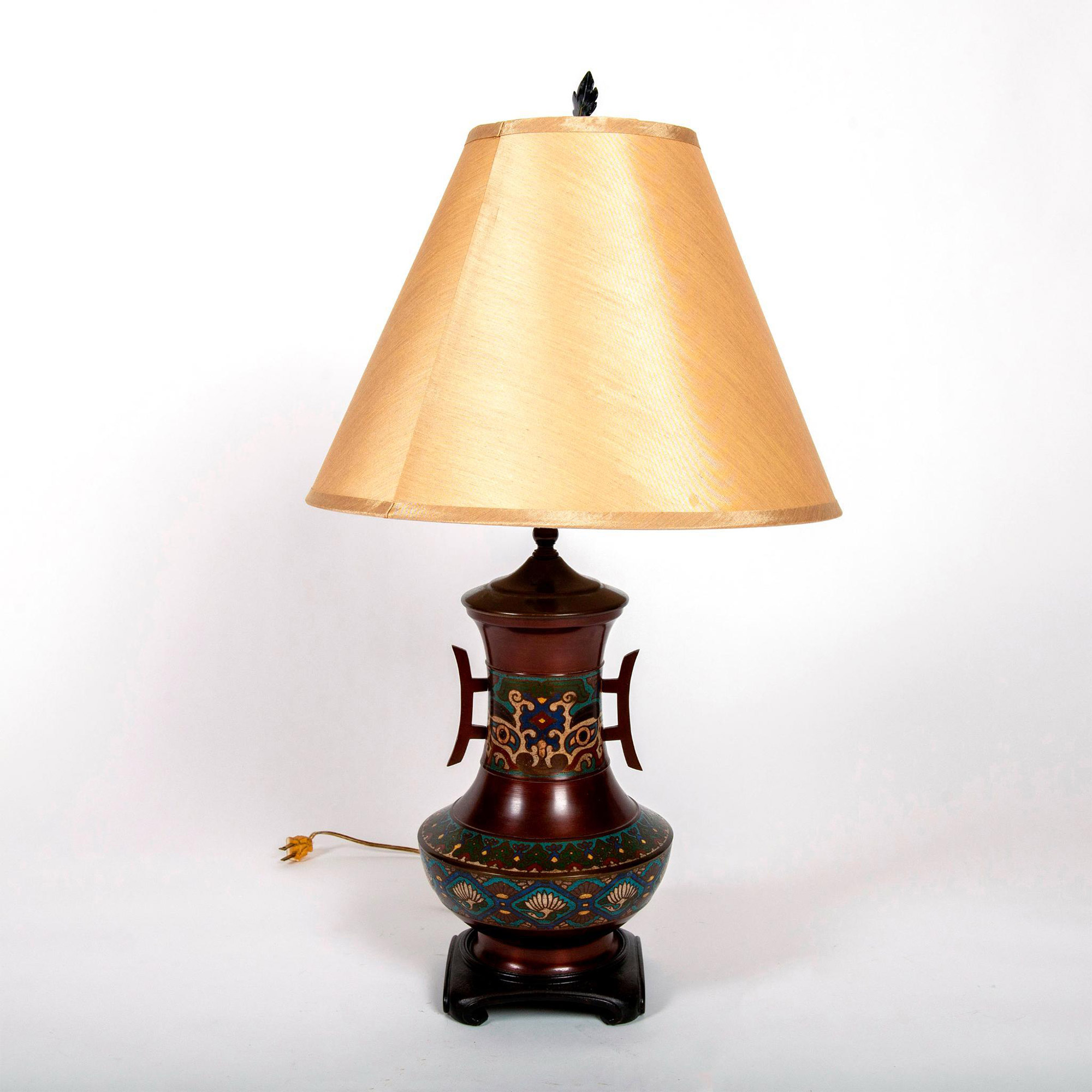 Vintage Chinese Cloisonne Table Lamp - Image 5 of 5