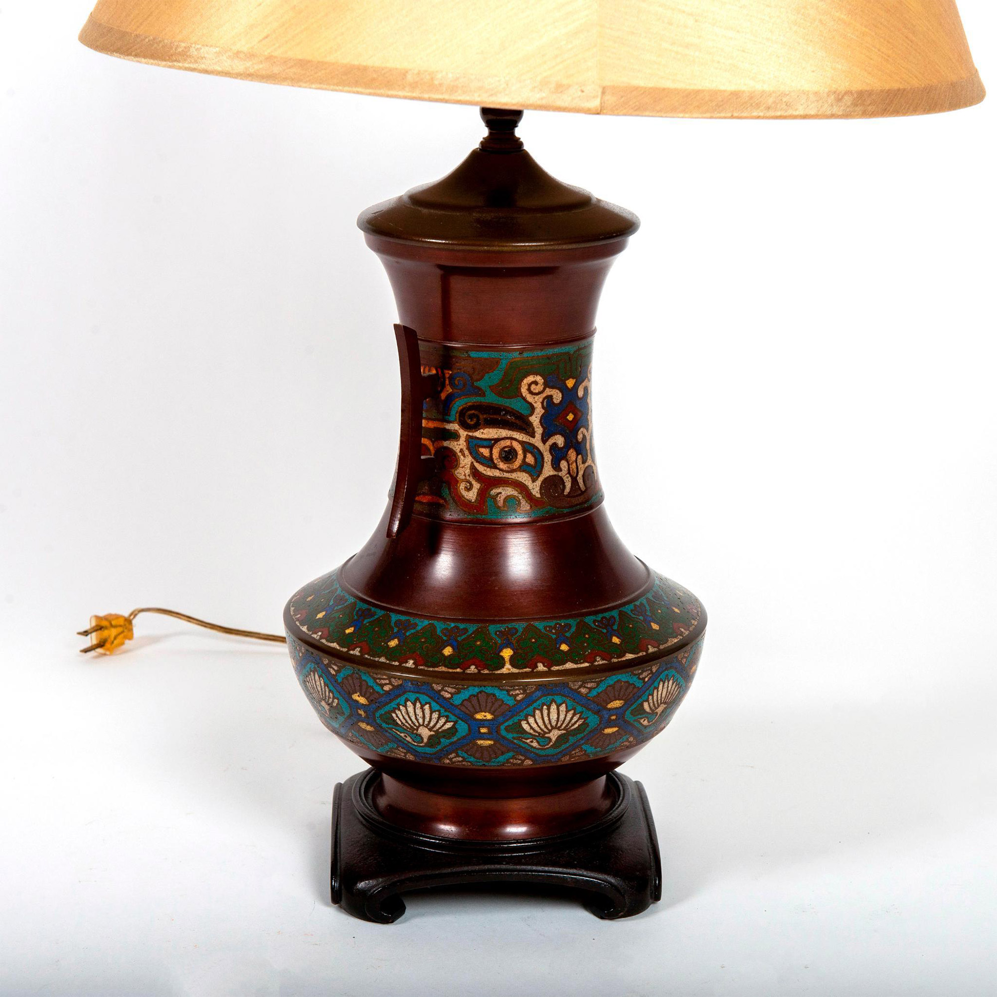 Vintage Chinese Cloisonne Table Lamp - Image 2 of 5