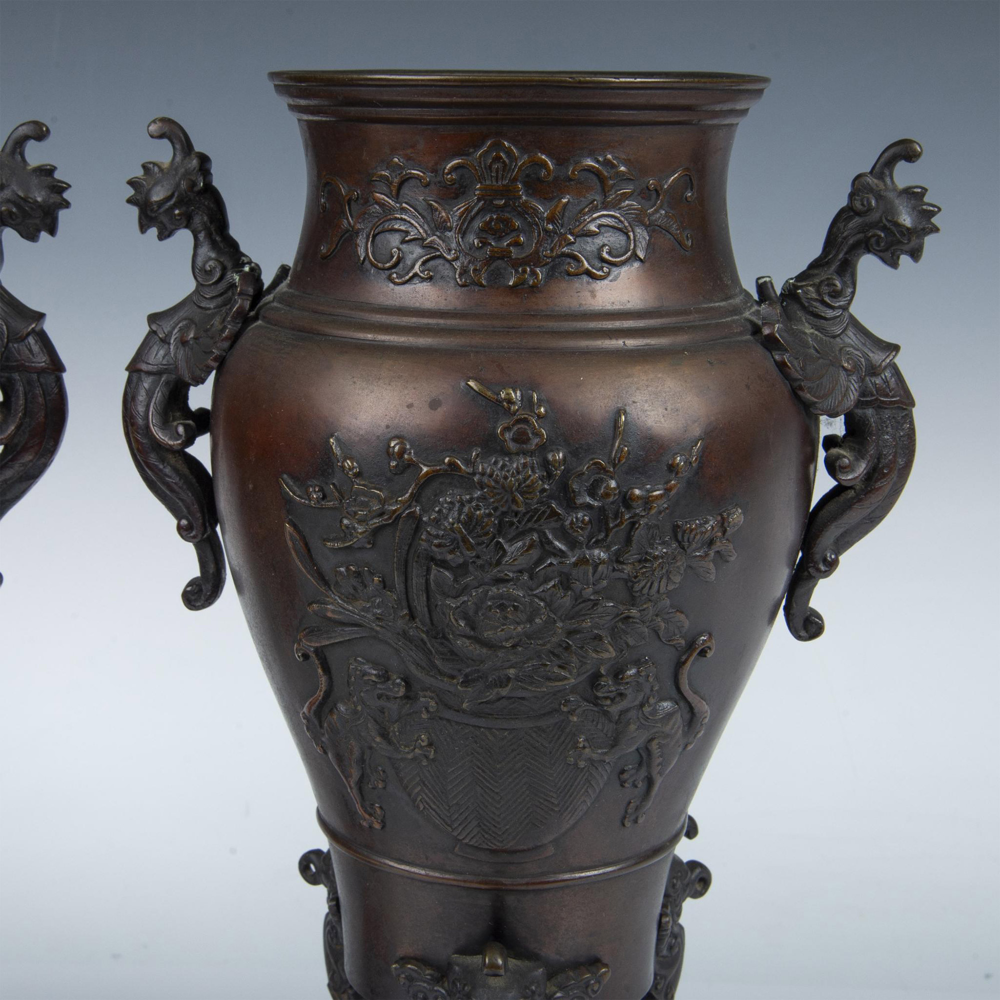 Pair of Antique Japanese Bronze Urns with Griffins Designs - Image 3 of 7