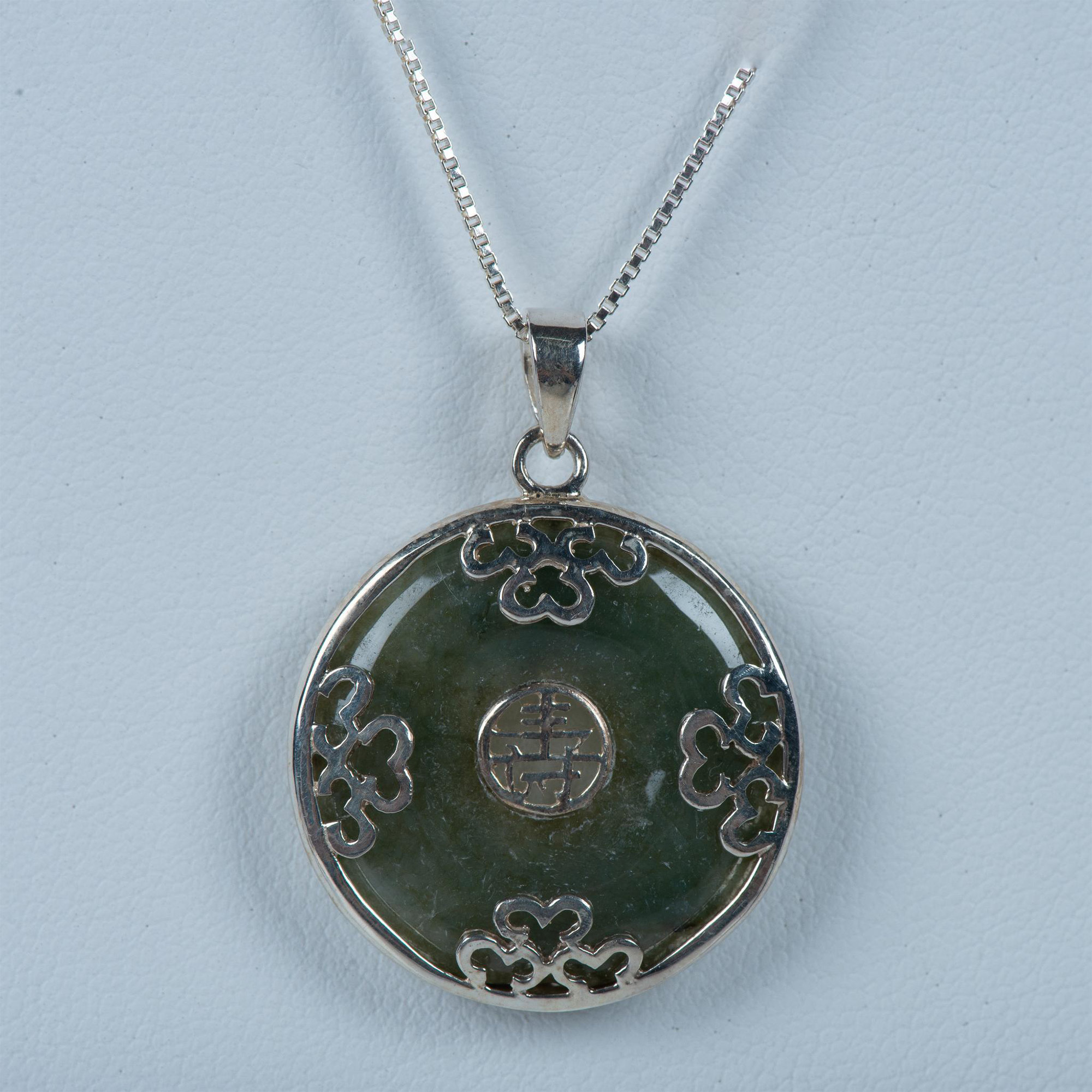 Asian Sterling Silver & Jade Medallion Pendant Necklace - Bild 2 aus 4