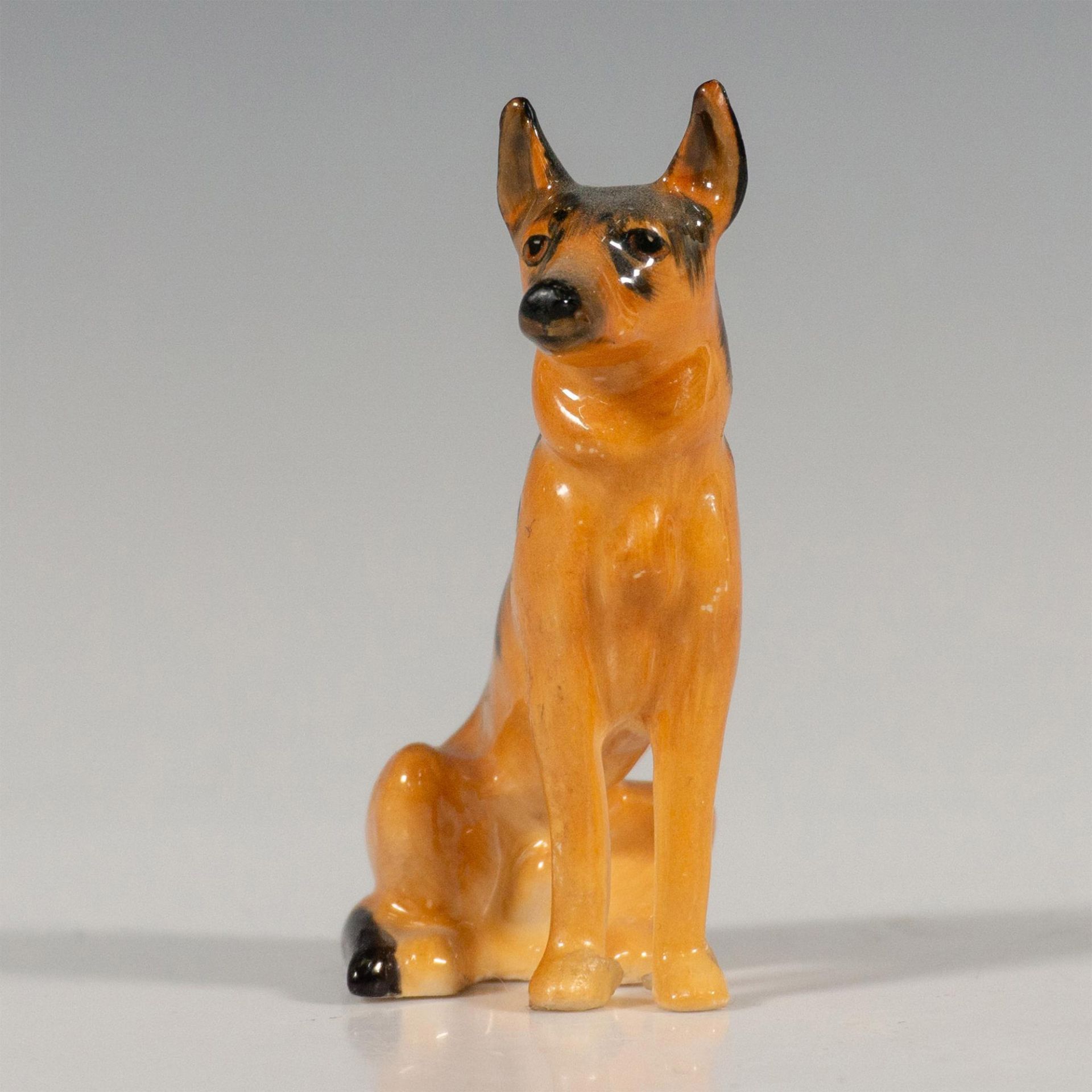 Royal Doulton Porcelain Figurine, Seated Alsatian K13