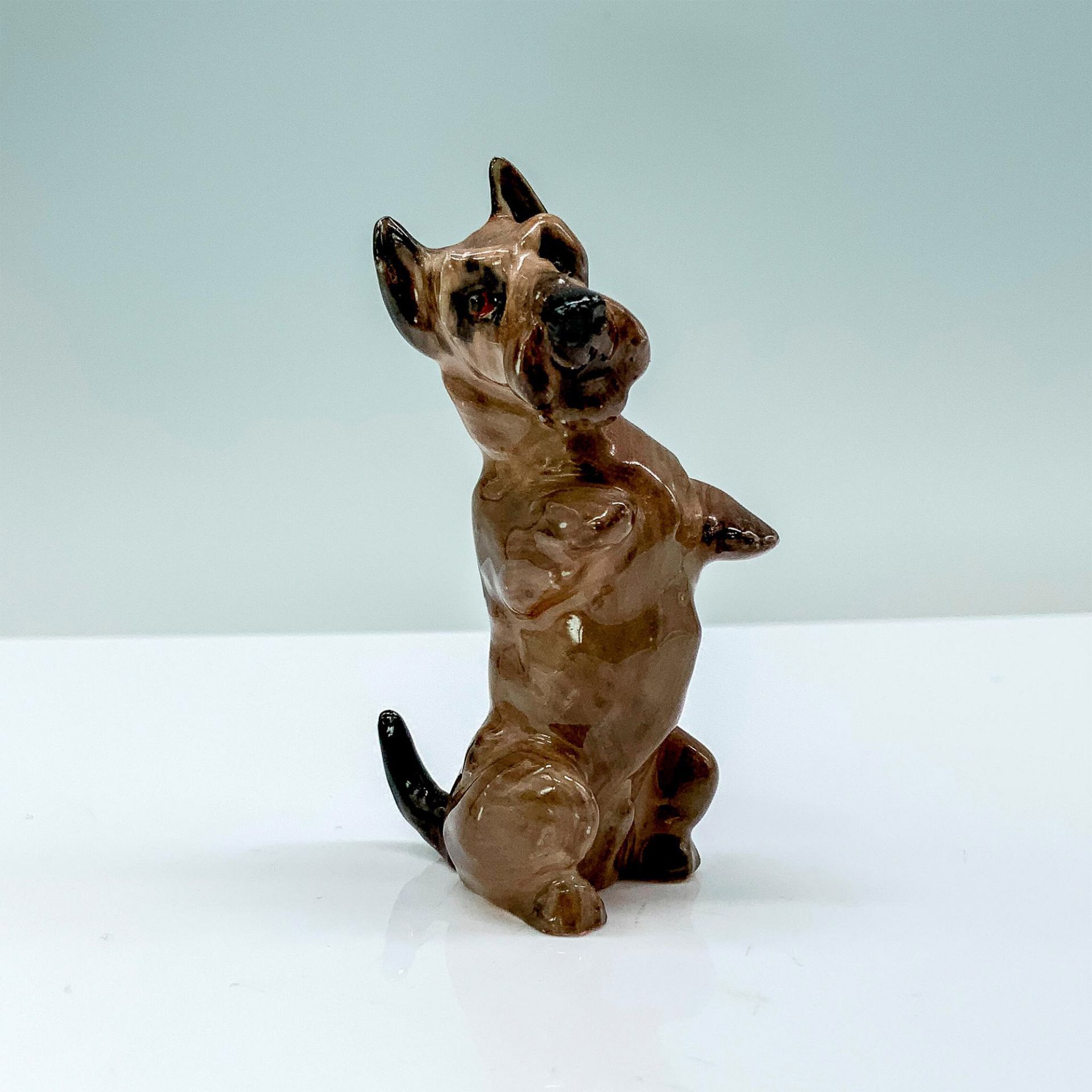 Royal Doulton Dog Figurine, Scottish Terrier K10