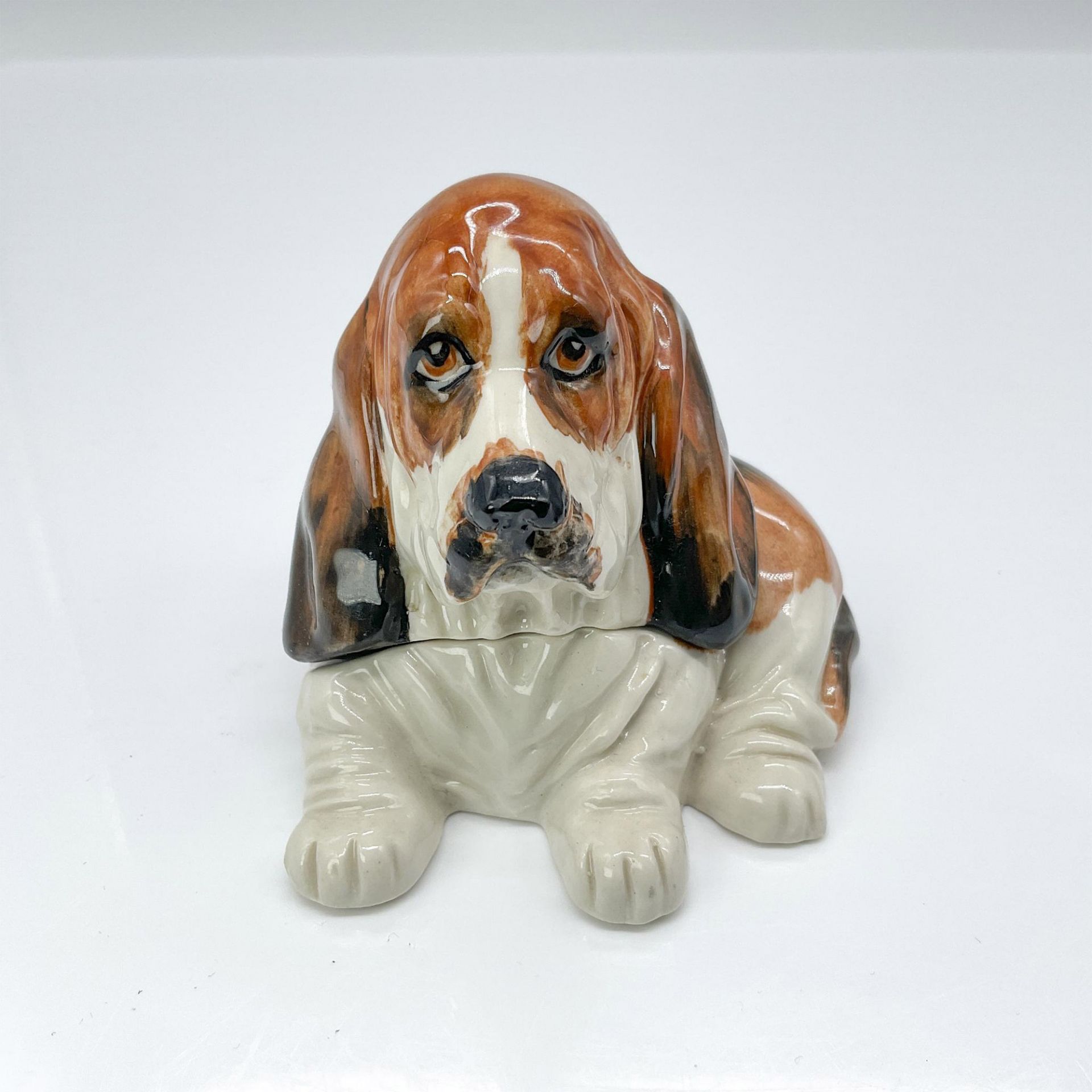 Kevin Francis Dog Face Pot, Basset Hound