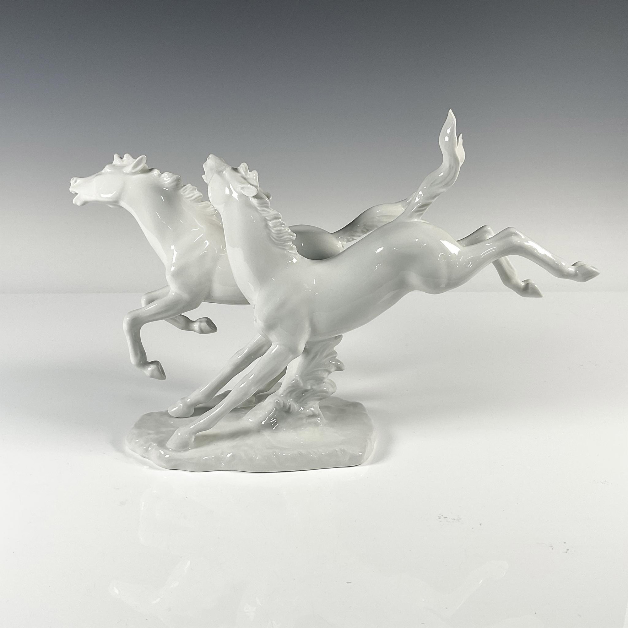Wallendorf Porcelain Figurine, Pair of Running Horses - Image 2 of 3