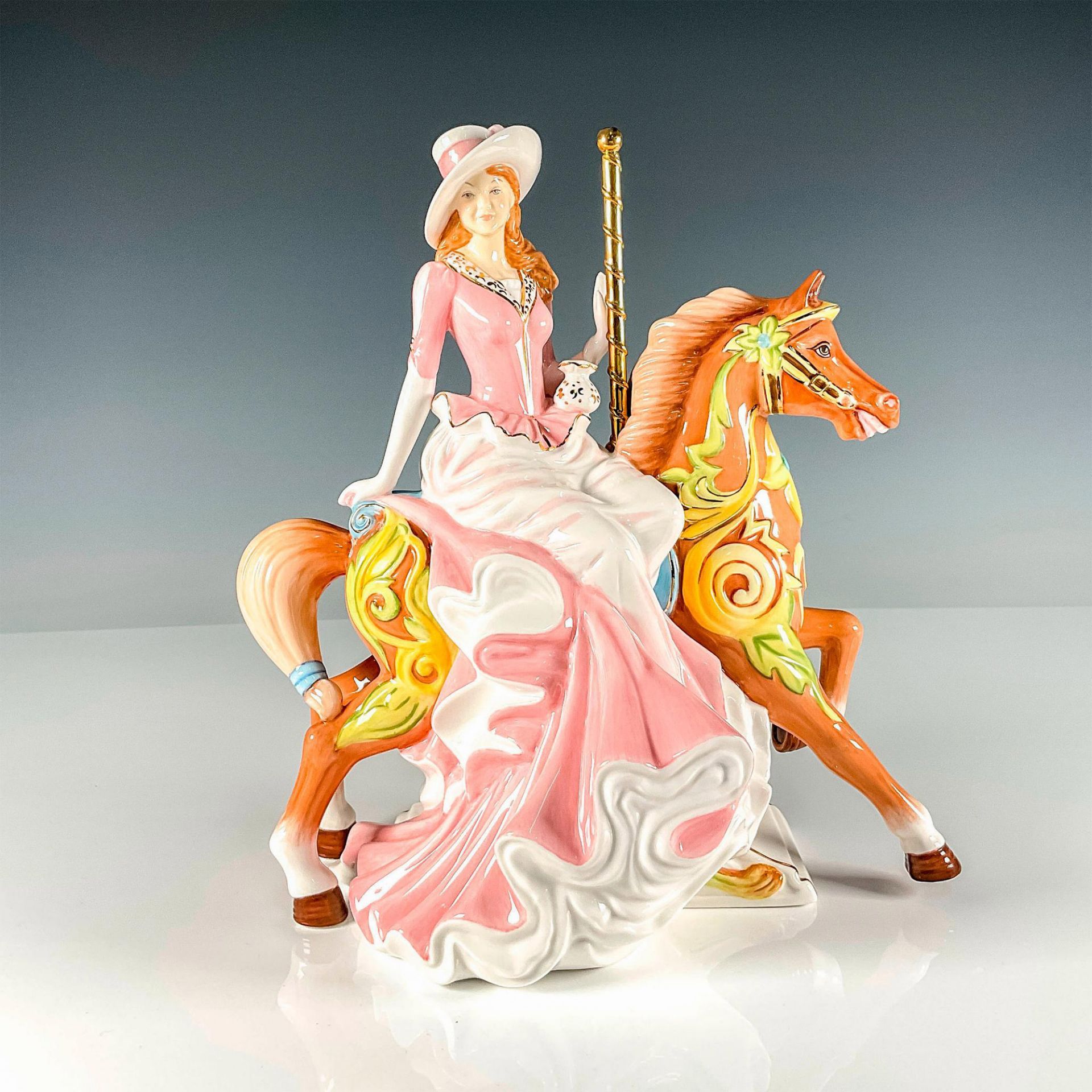 English Ladies Company Figurine, Summers Carousel
