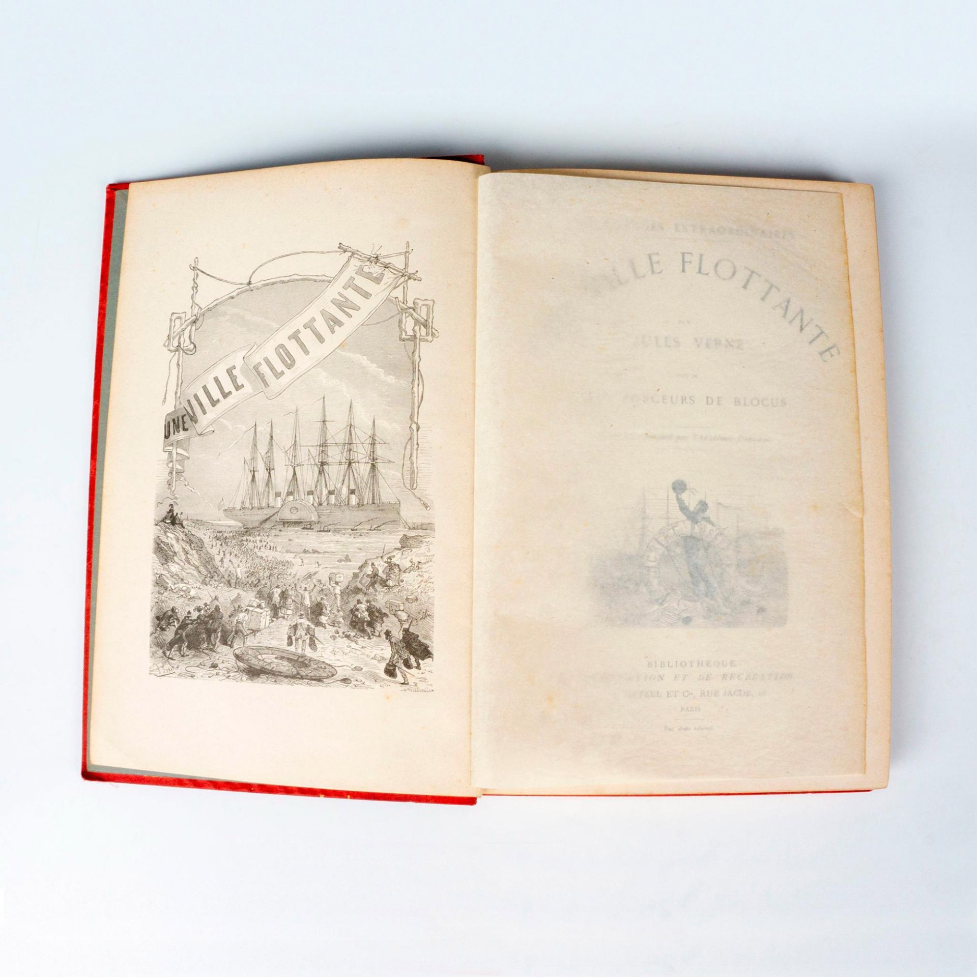 Jules Verne, Une Ville Flottante, Au Steamer Red Macaron - Image 4 of 4