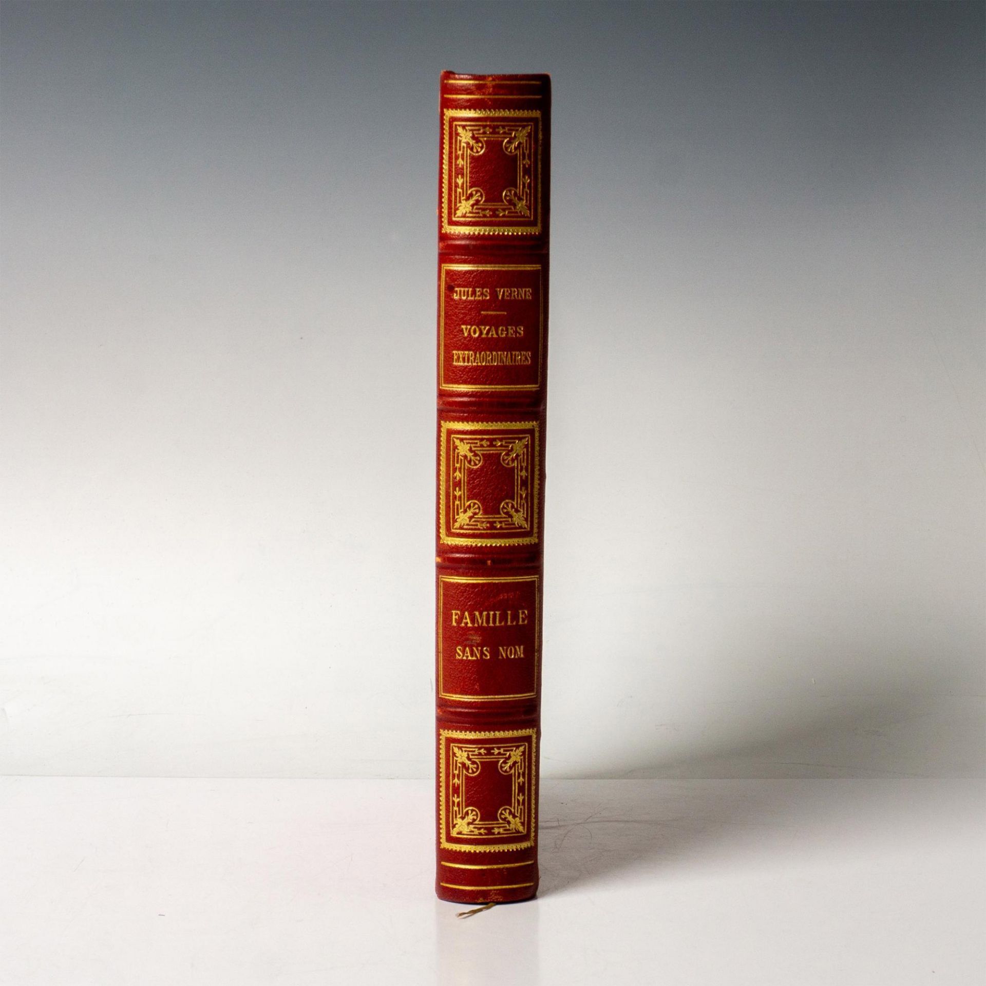 Jules Verne, Famille Sans Nom, Aux Harpons, Red Cover - Image 2 of 6