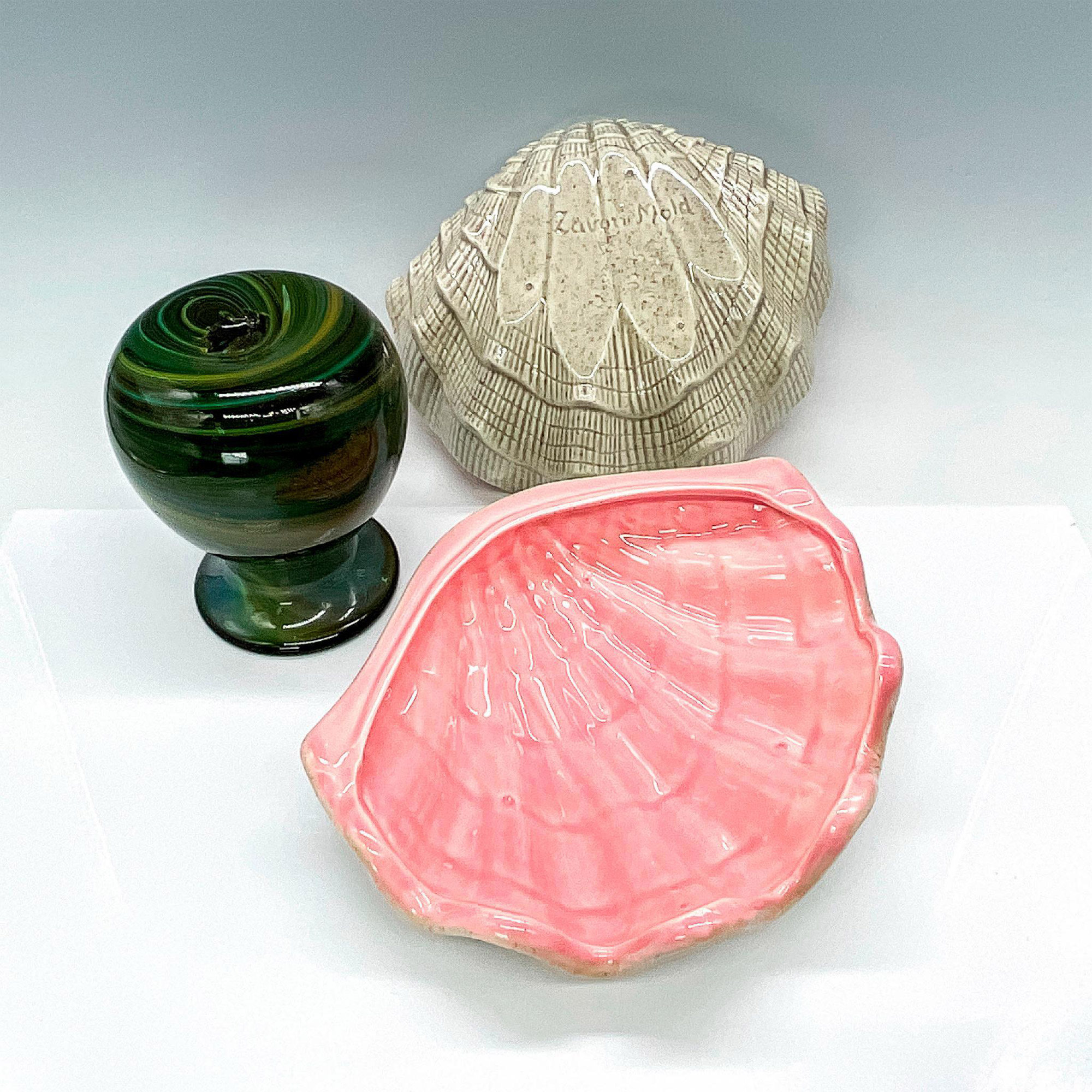 2pc Art Glass Vase and Handcrafted Ceramic Lidded Clam Dish - Image 3 of 3