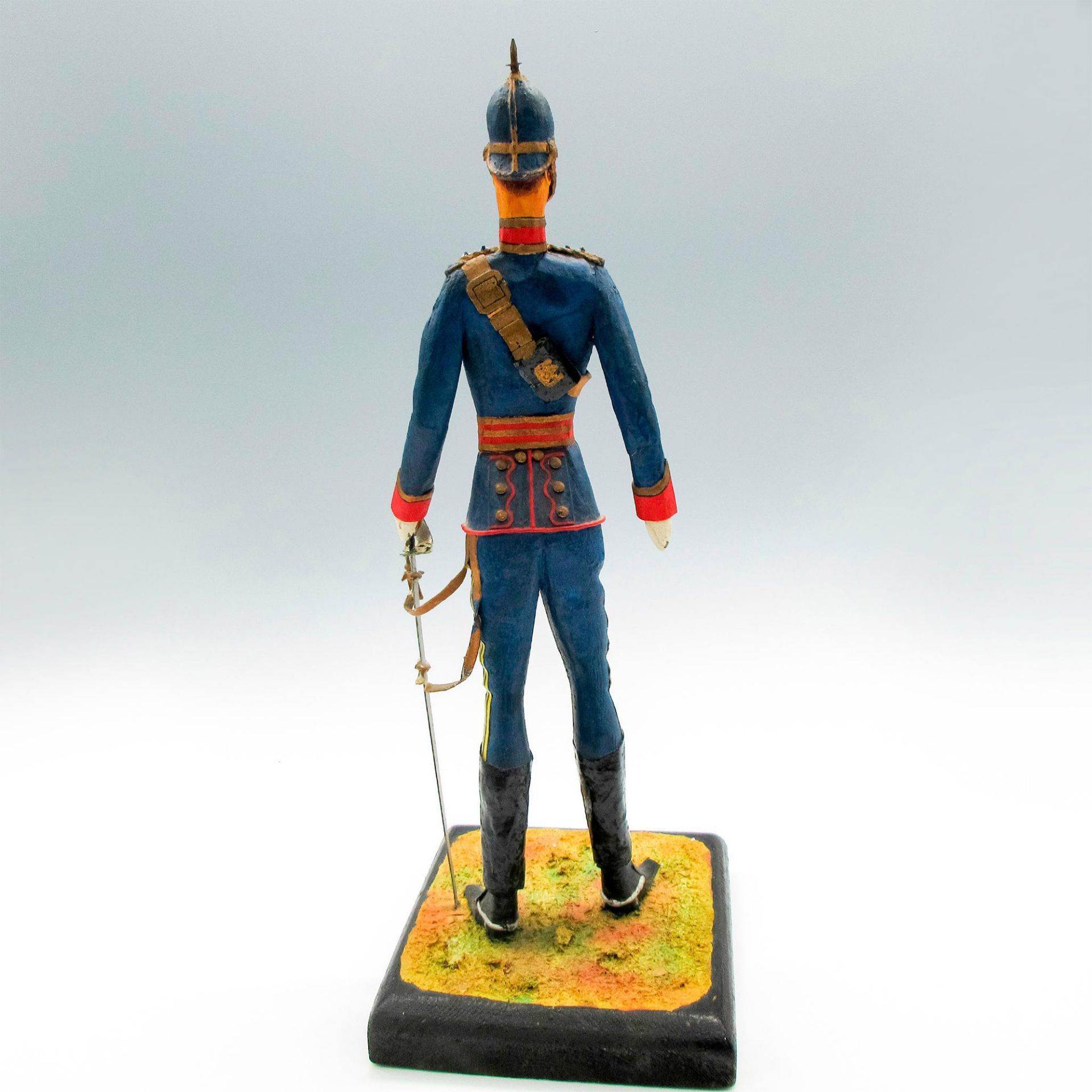 Folk Art Military Figure, British Army Officer Lanarkshire - Image 3 of 3