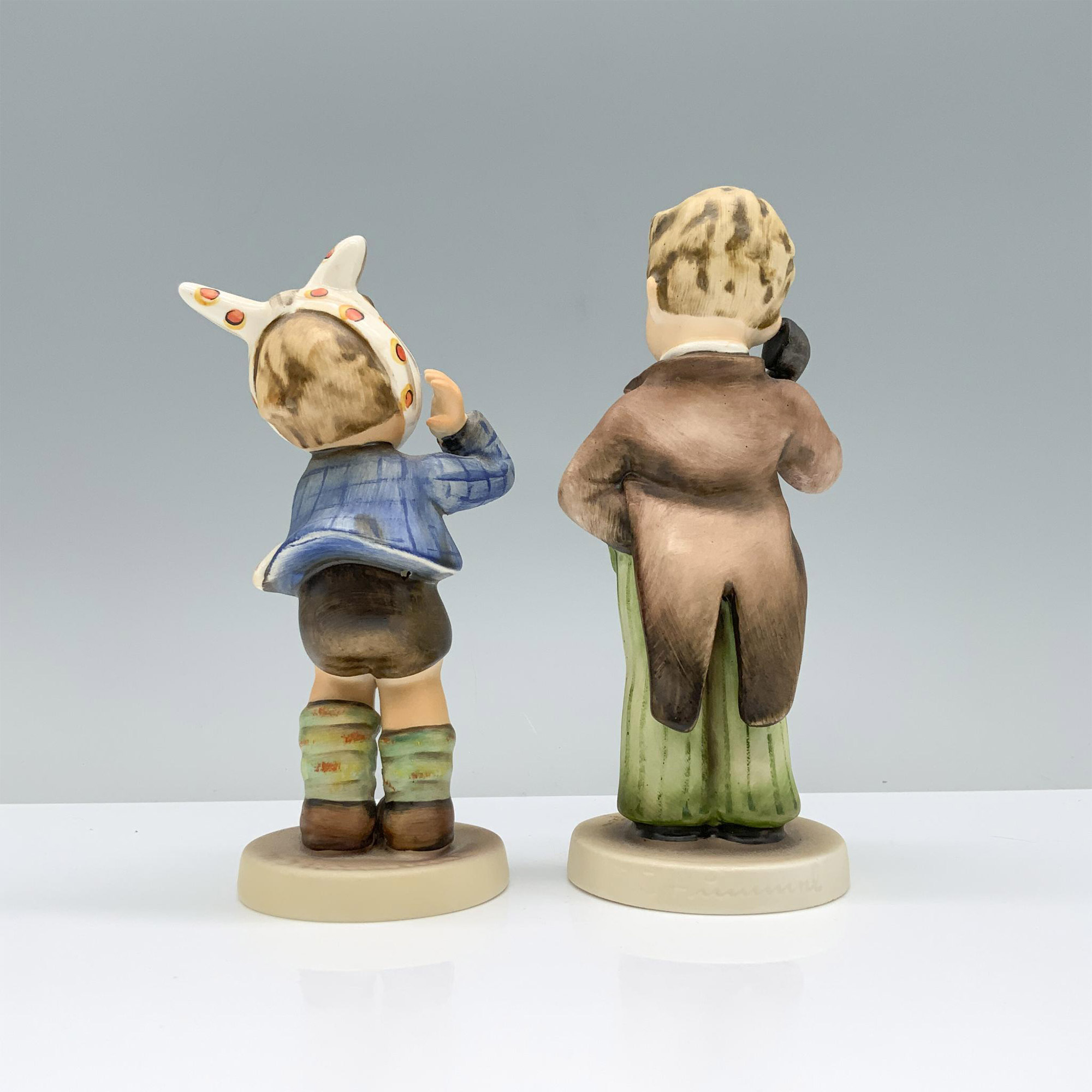 2pc Goebel Hummel Figurines, Toothache and Hello - Image 2 of 3